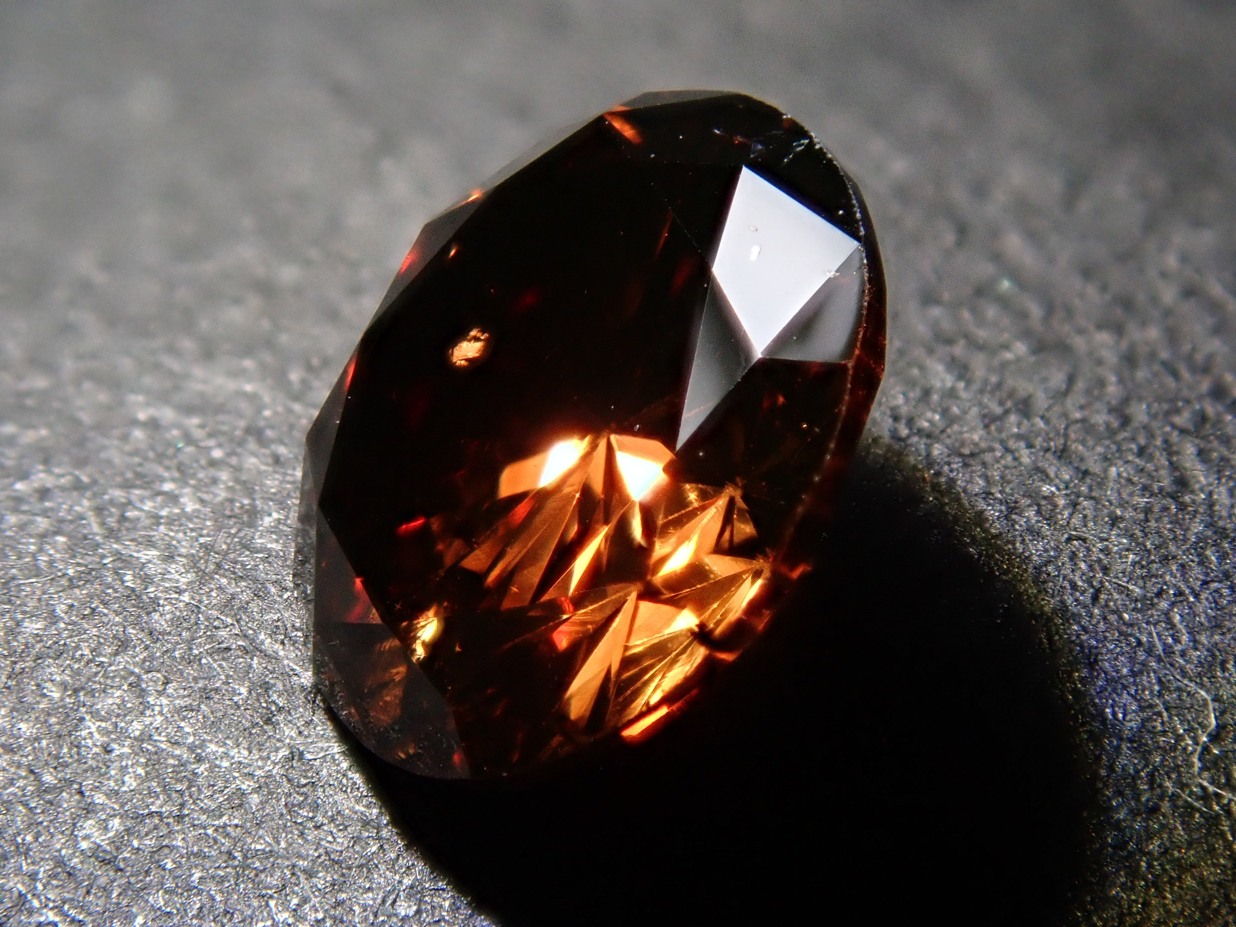 ブラウンダイヤモンド 6.5mm/0.989ctルース(FANCY DARK ORANGE BROWN