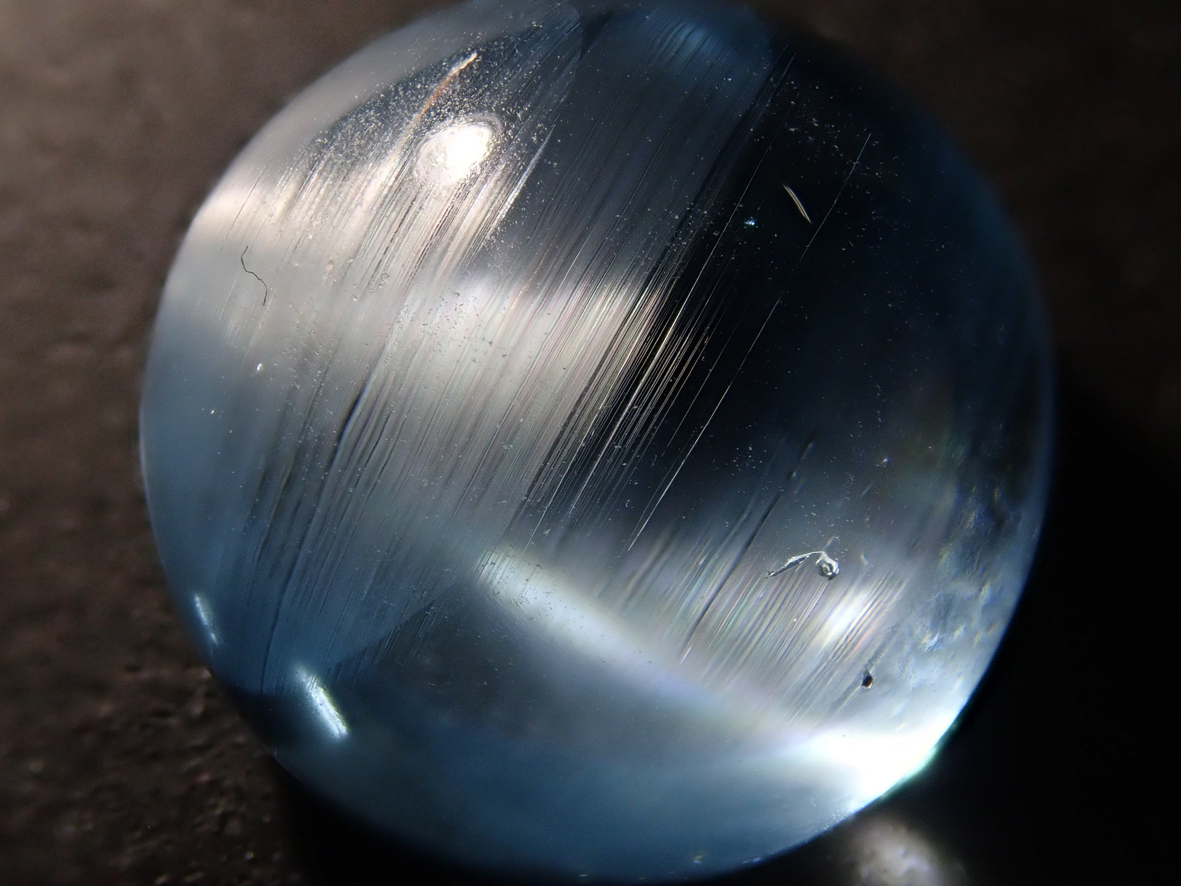 【12560374掲載】ブルートパーズキャッツアイ 22.761ctルース