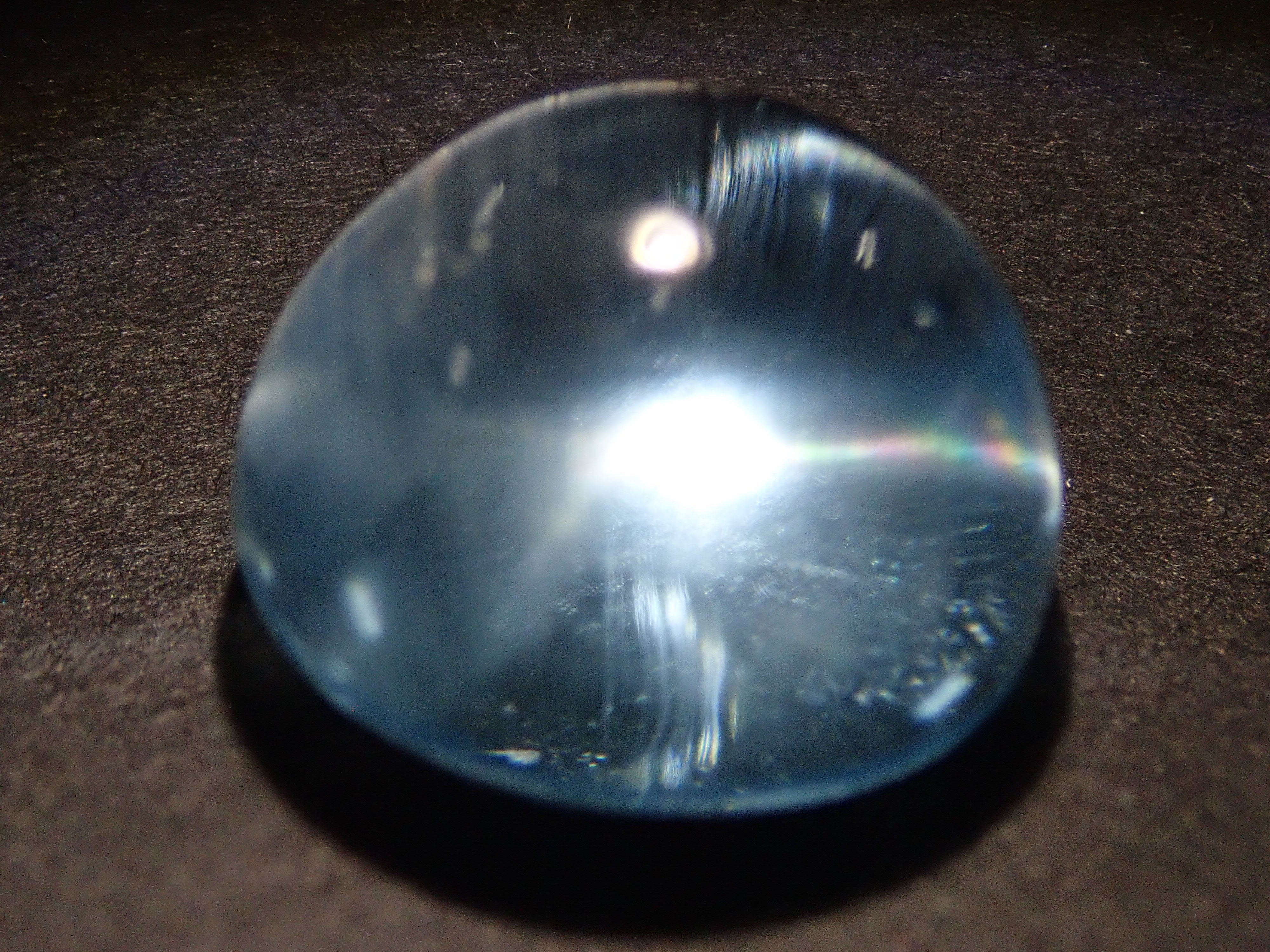 【12560374掲載】ブルートパーズキャッツアイ 22.761ctルース