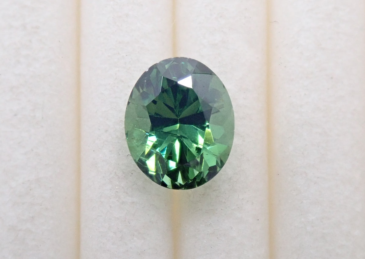 [12564251] Sri Lankan Green Zircon 0.802ct Loose Gemstone