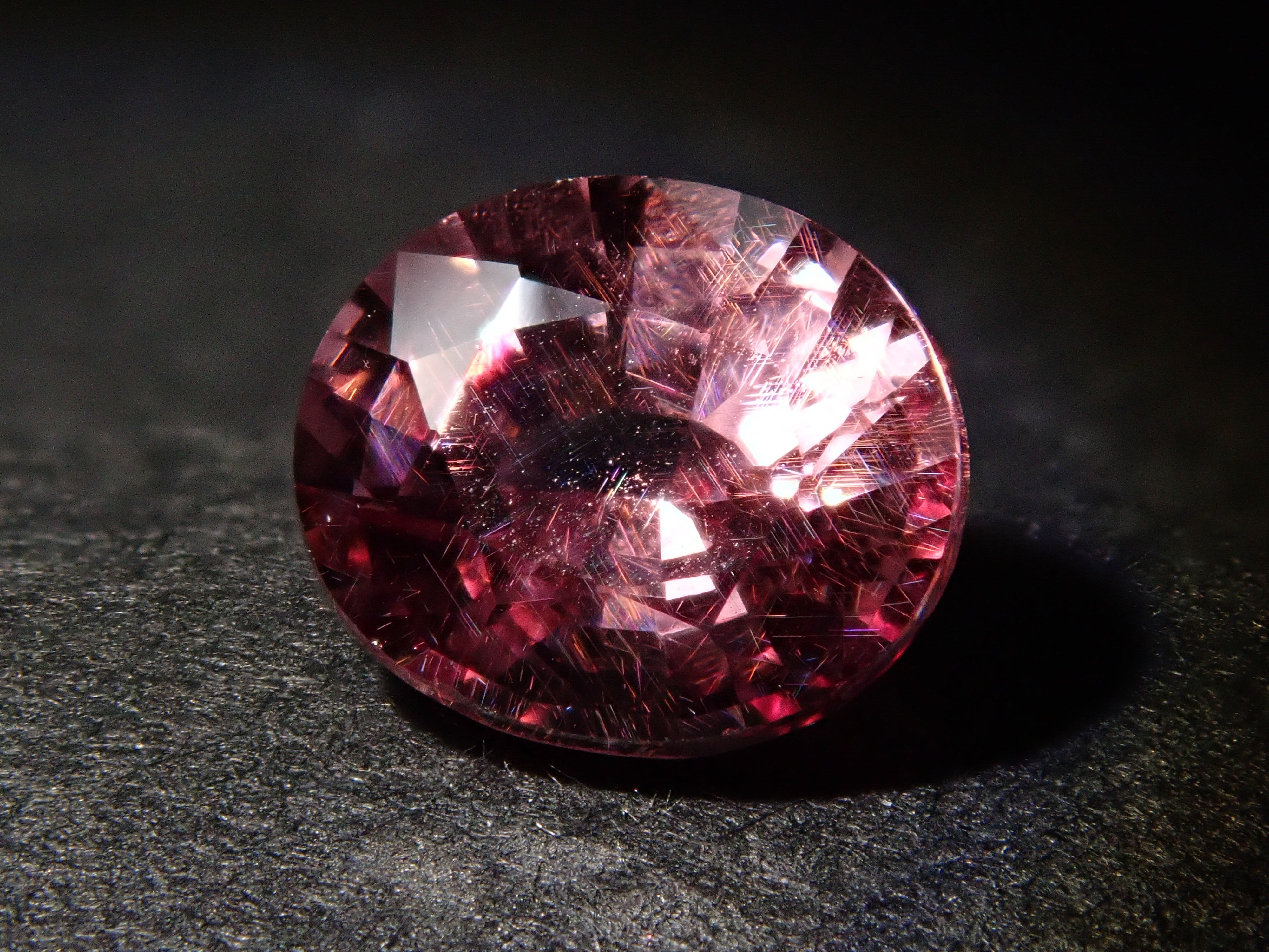 【12560367掲載】ドラゴンガーネット 1.181ctルース