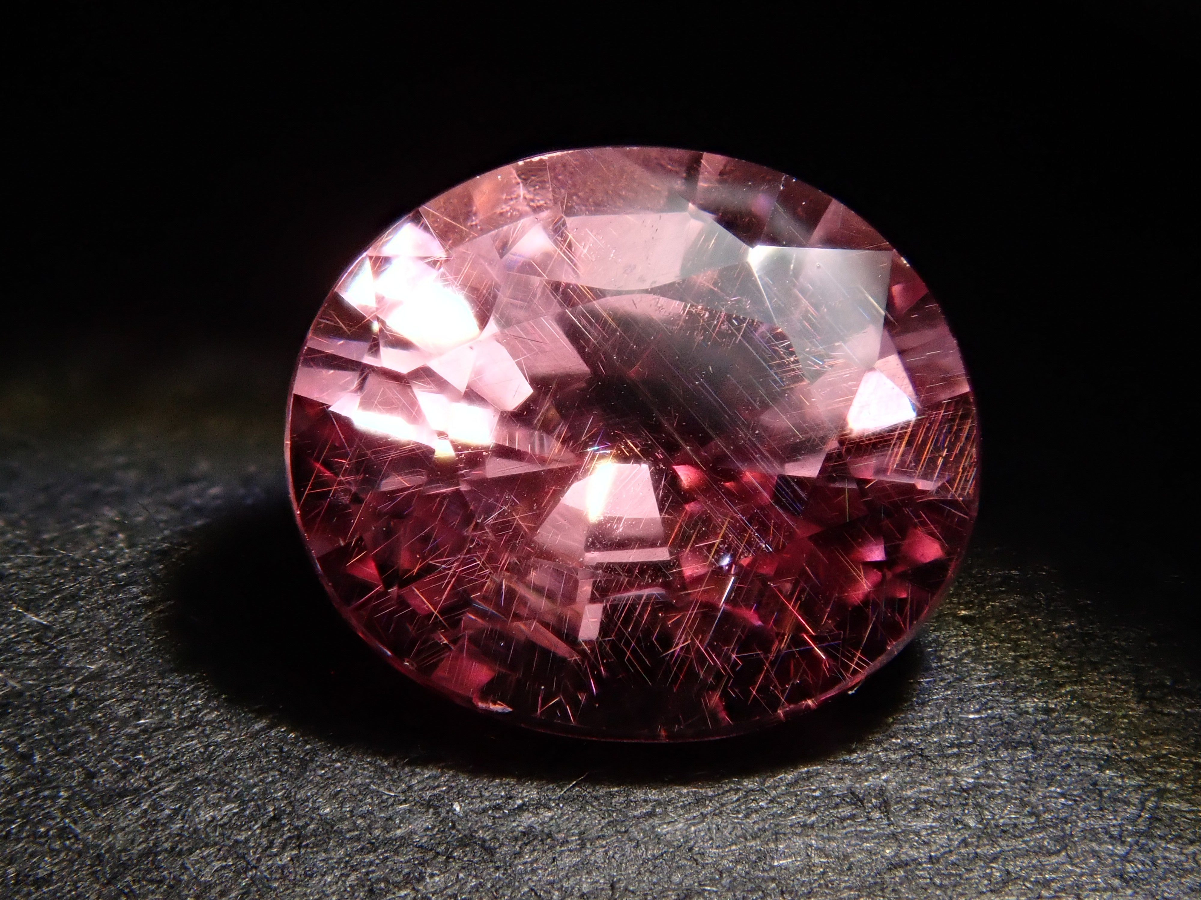 【12560367掲載】ドラゴンガーネット 1.181ctルース