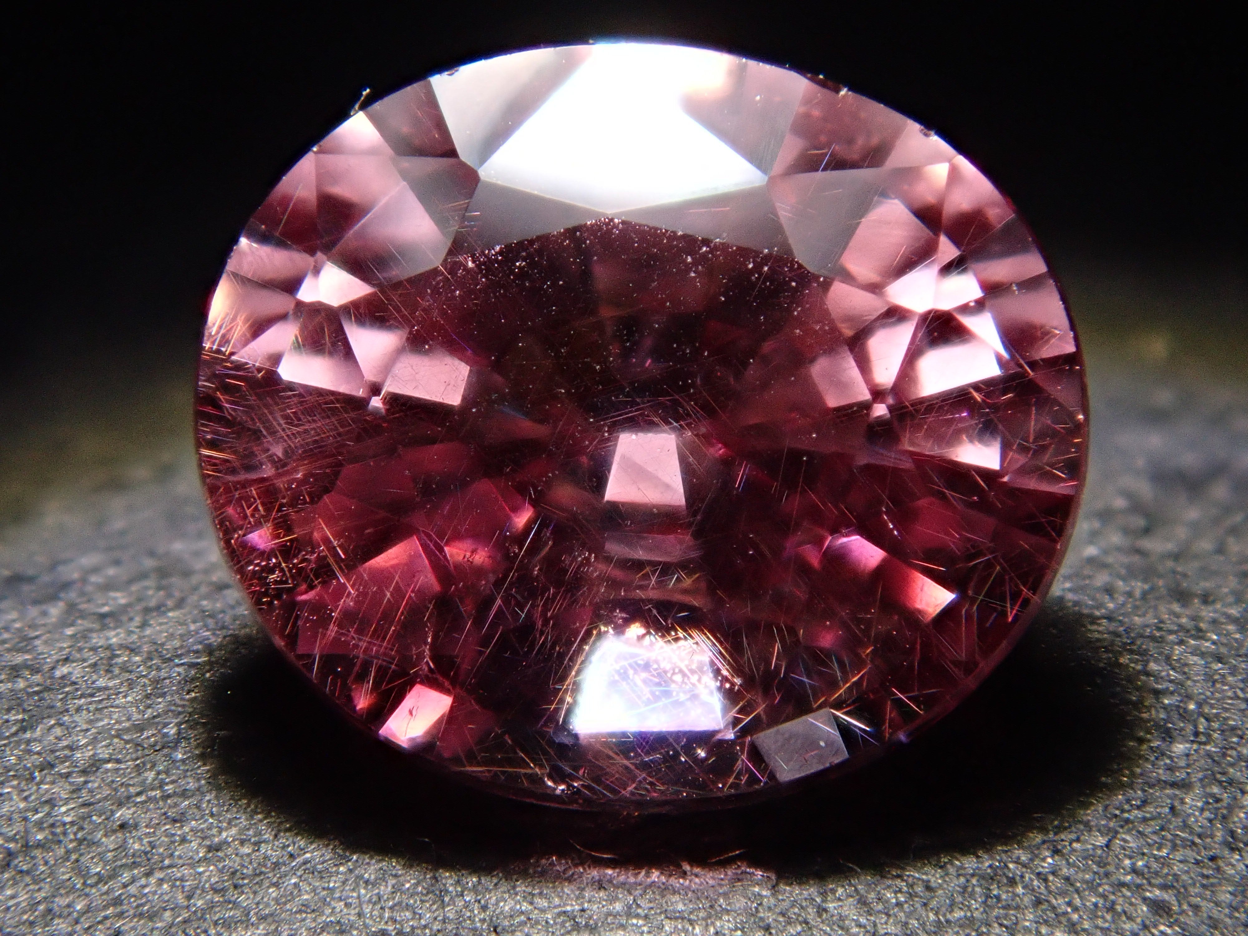 【12560367掲載】ドラゴンガーネット 1.181ctルース