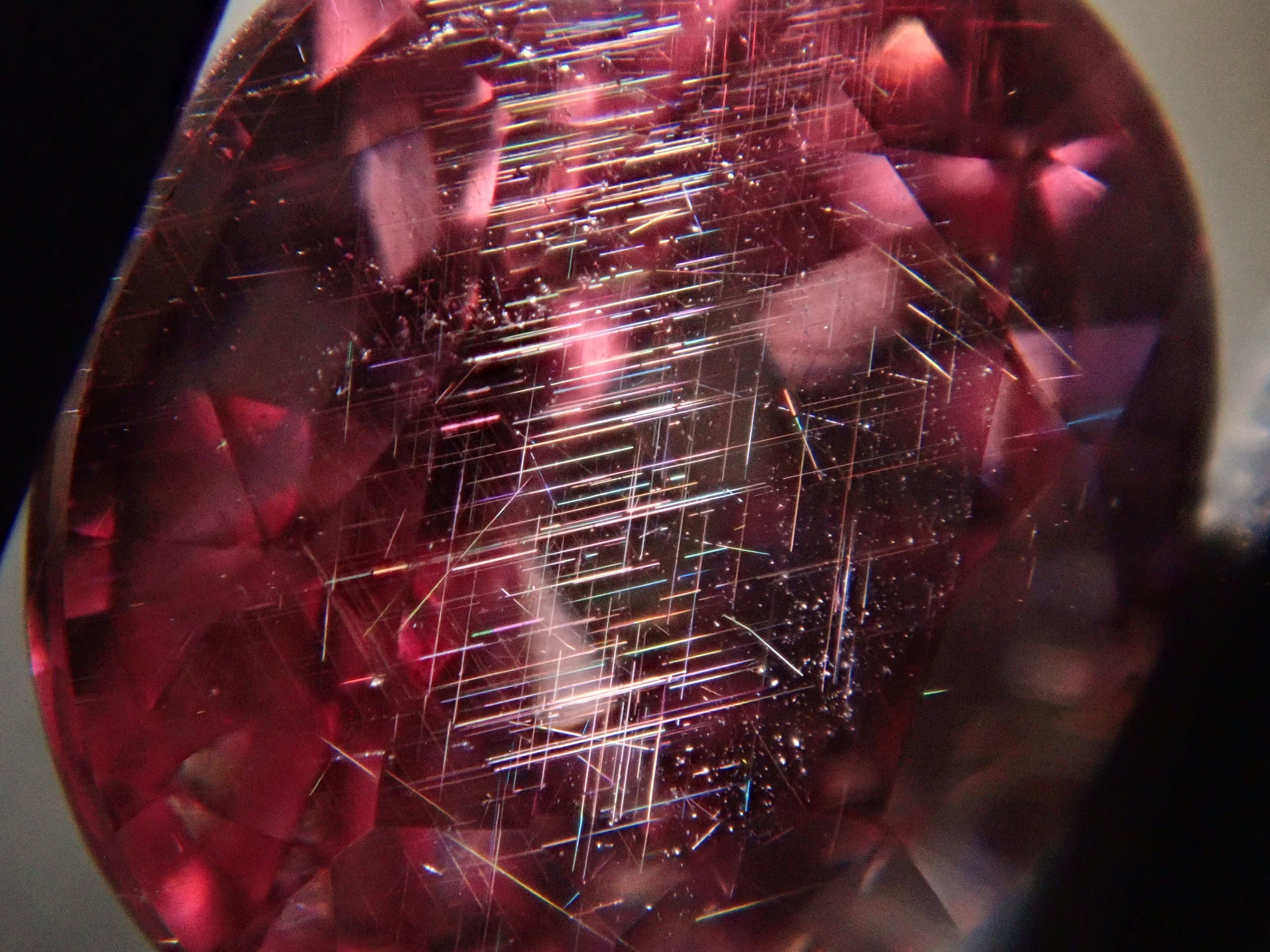 【12560367掲載】ドラゴンガーネット 1.181ctルース