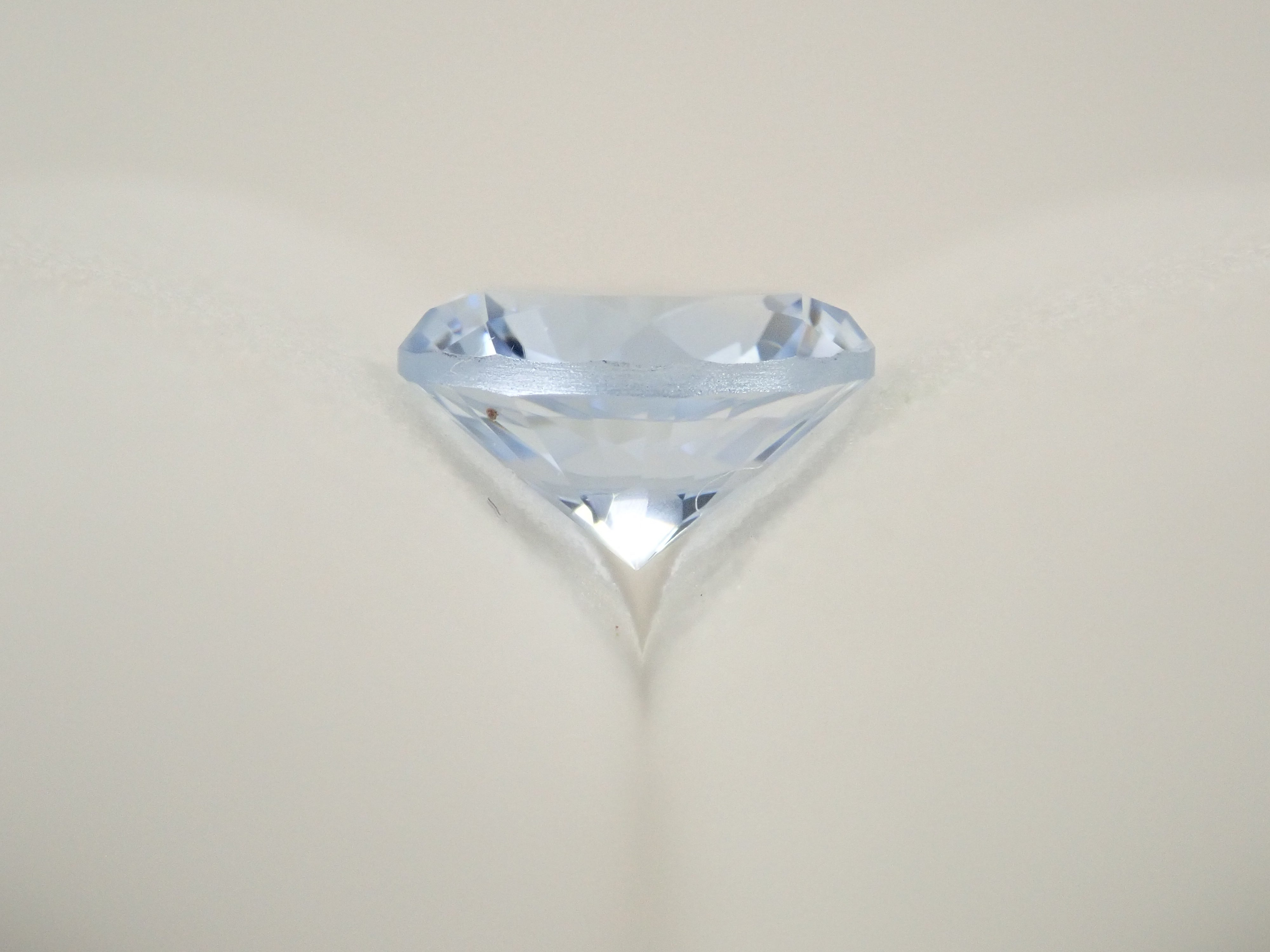 【12560378掲載】シベリアンブルークォーツ（合成クォーツ） 1.067ctルース