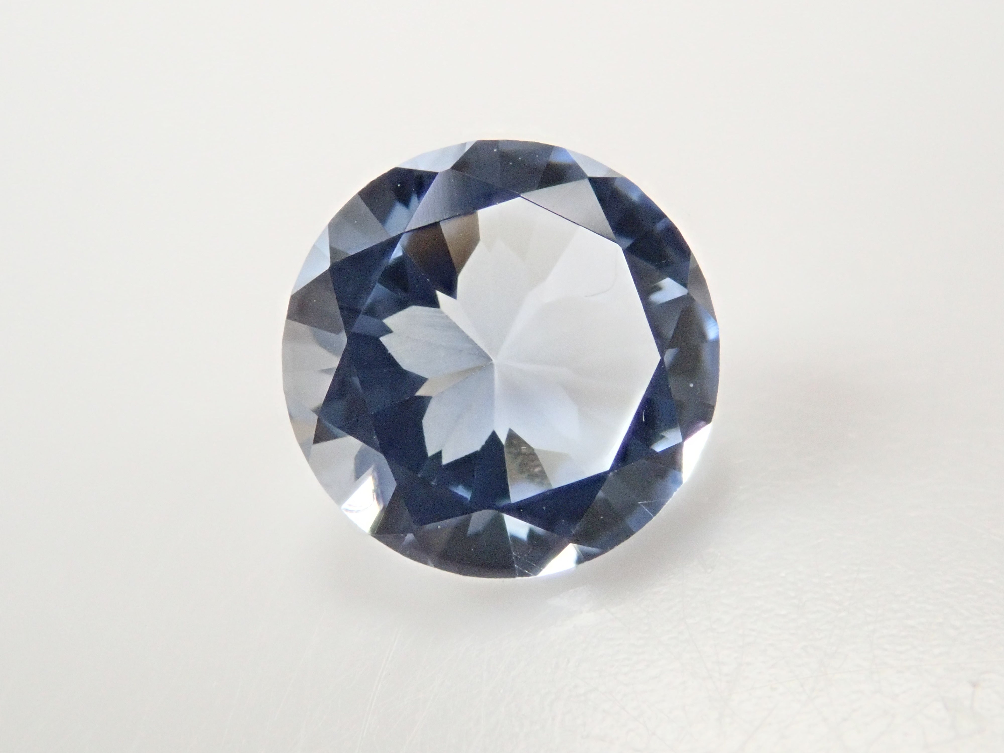 【12560378掲載】シベリアンブルークォーツ（合成クォーツ） 1.067ctルース