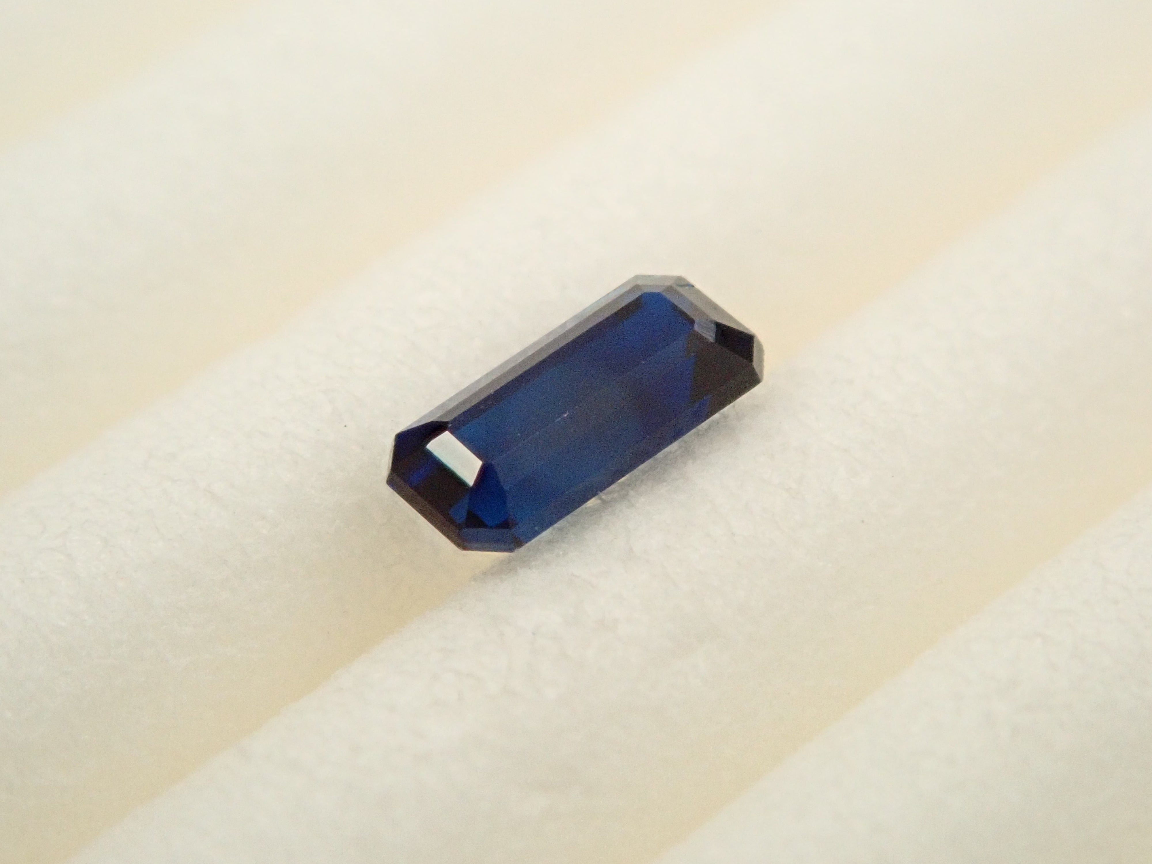 【12560350掲載】ジンバブエ産ユークレース 0.138ctルース