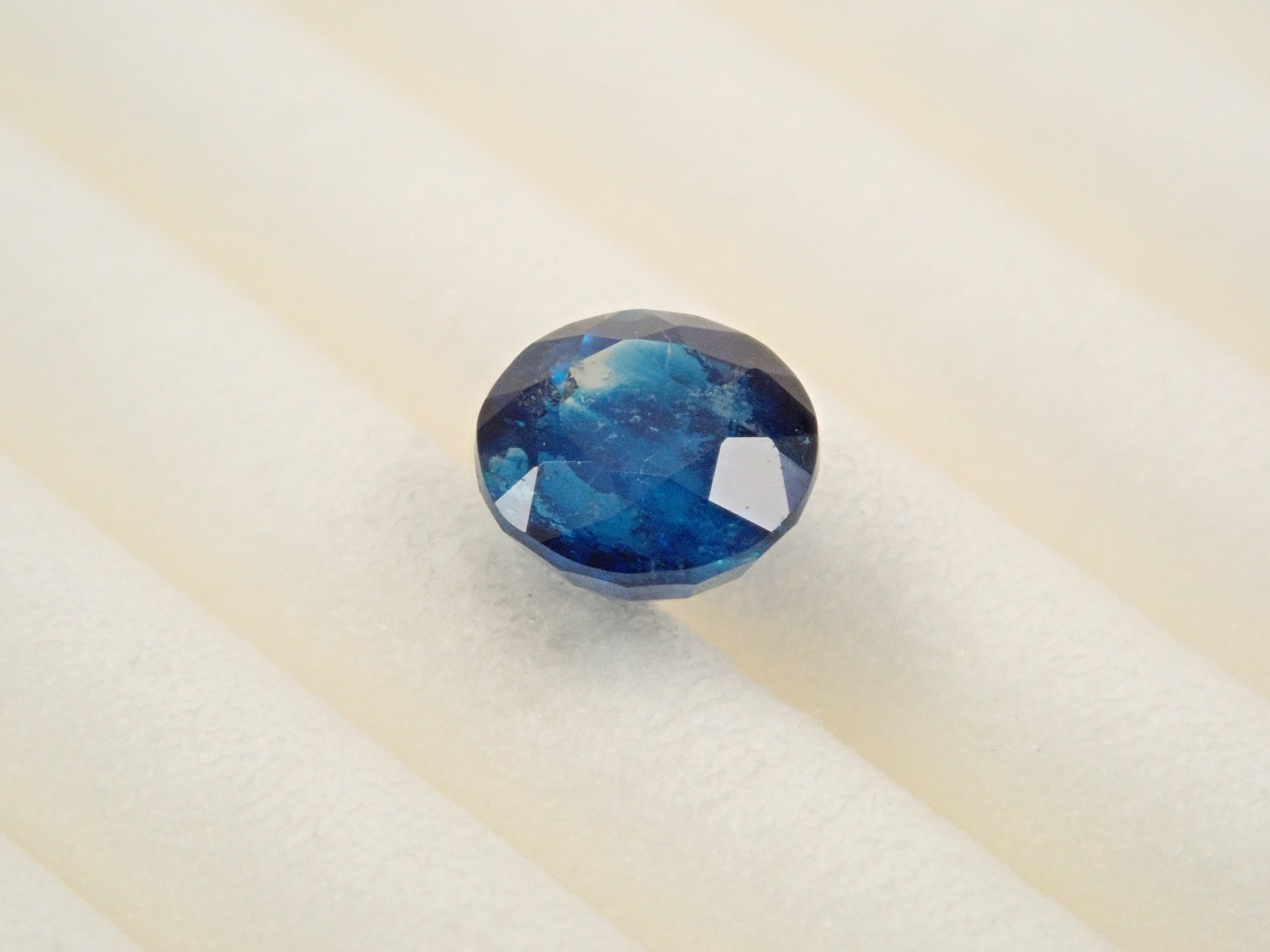 【12560352掲載】ジンバブエ産ユークレース 0.397ctルース