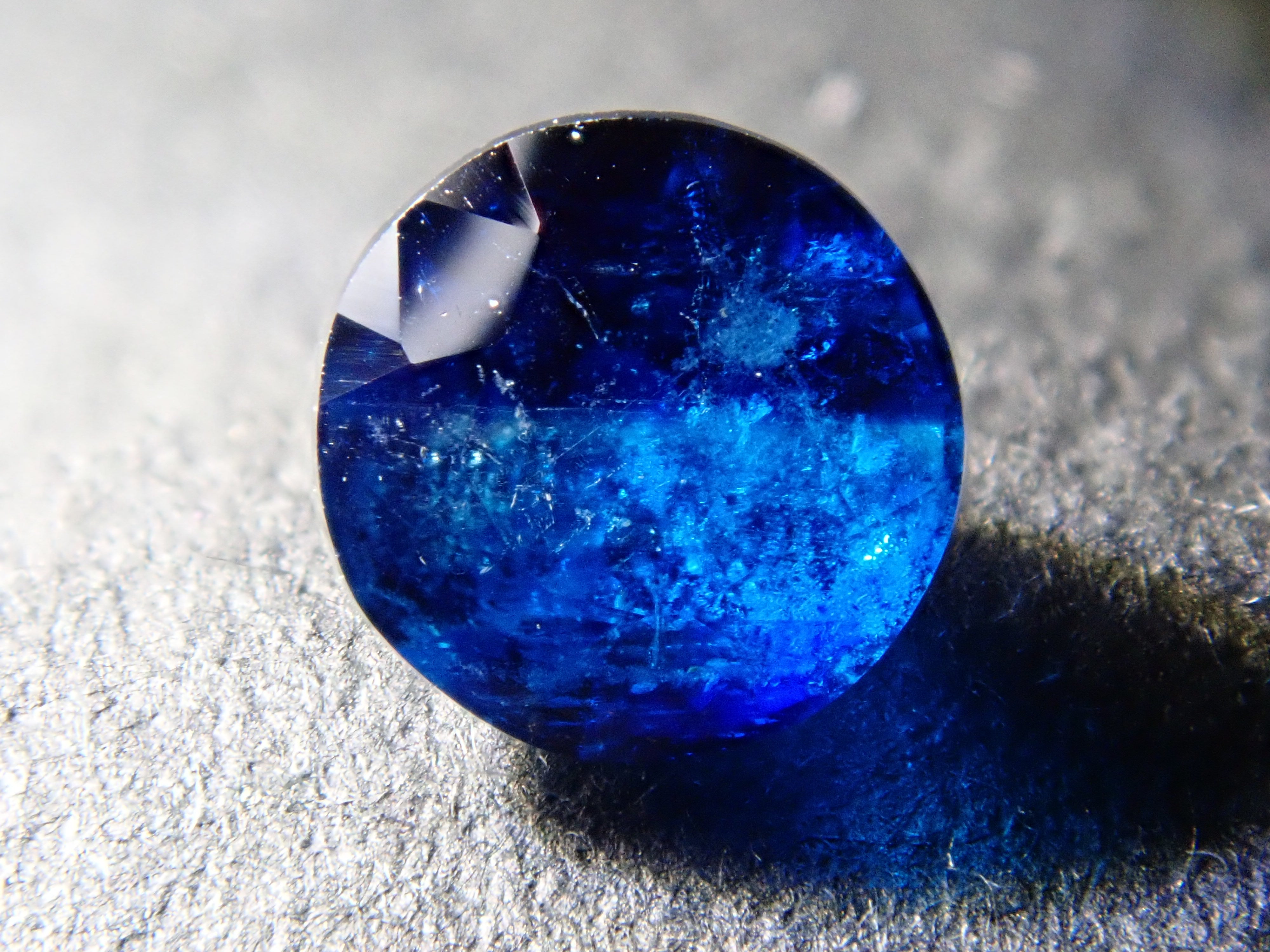 【12560352掲載】ジンバブエ産ユークレース 0.397ctルース