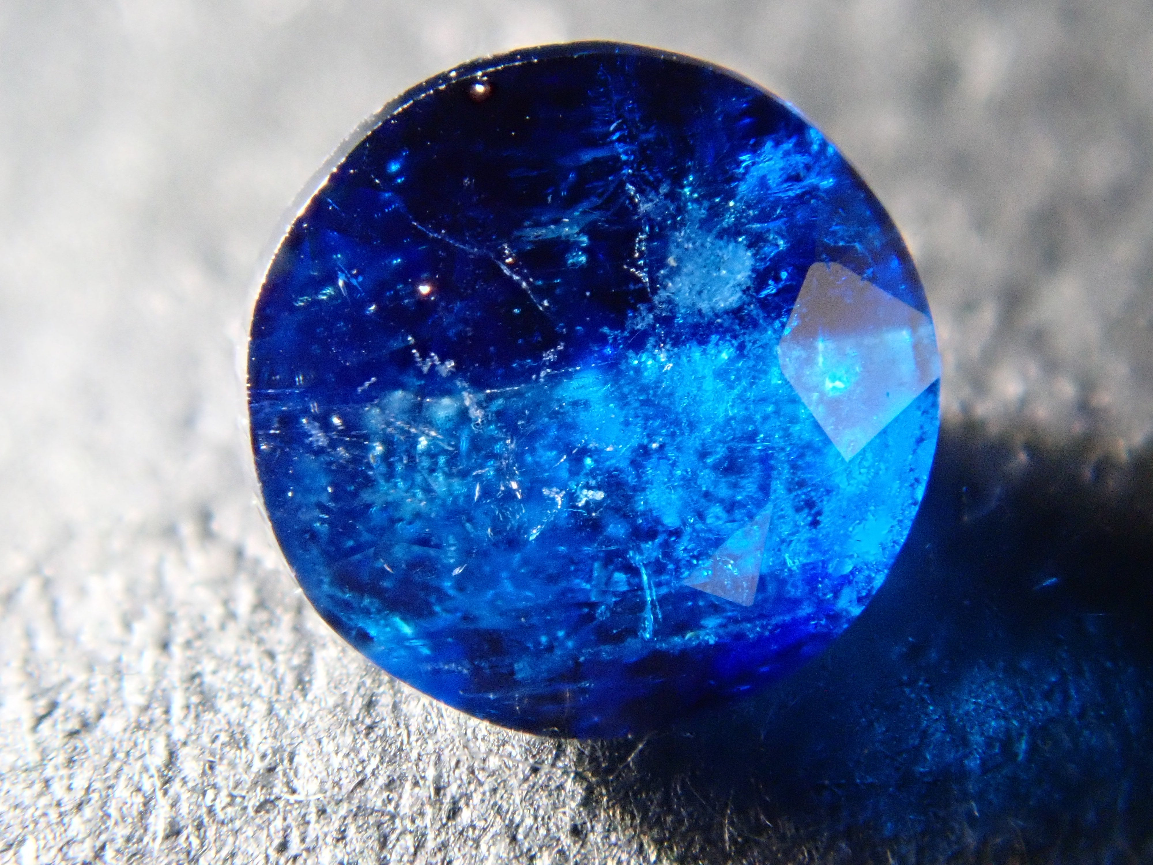 【12560352掲載】ジンバブエ産ユークレース 0.397ctルース