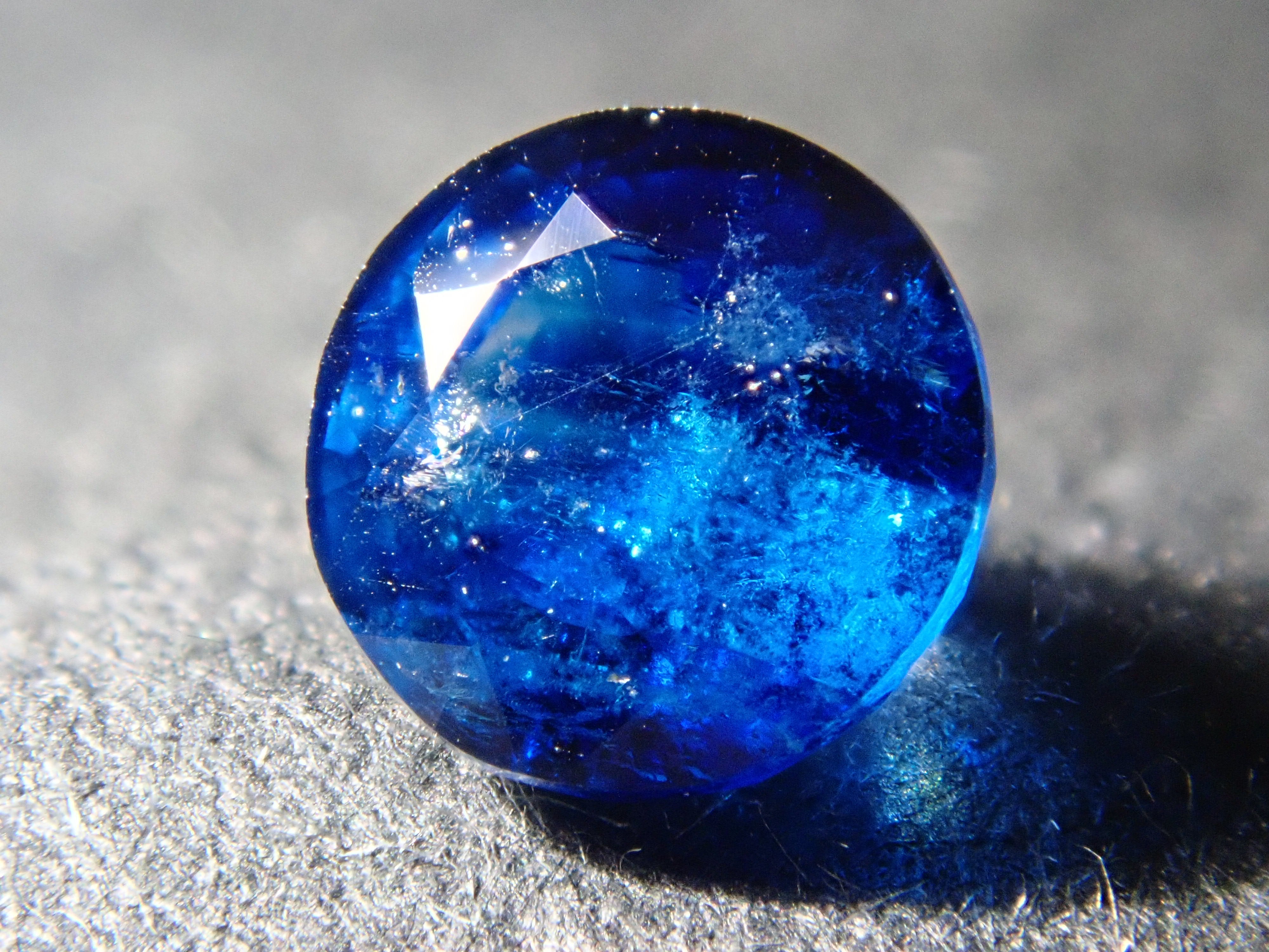 【12560352掲載】ジンバブエ産ユークレース 0.397ctルース