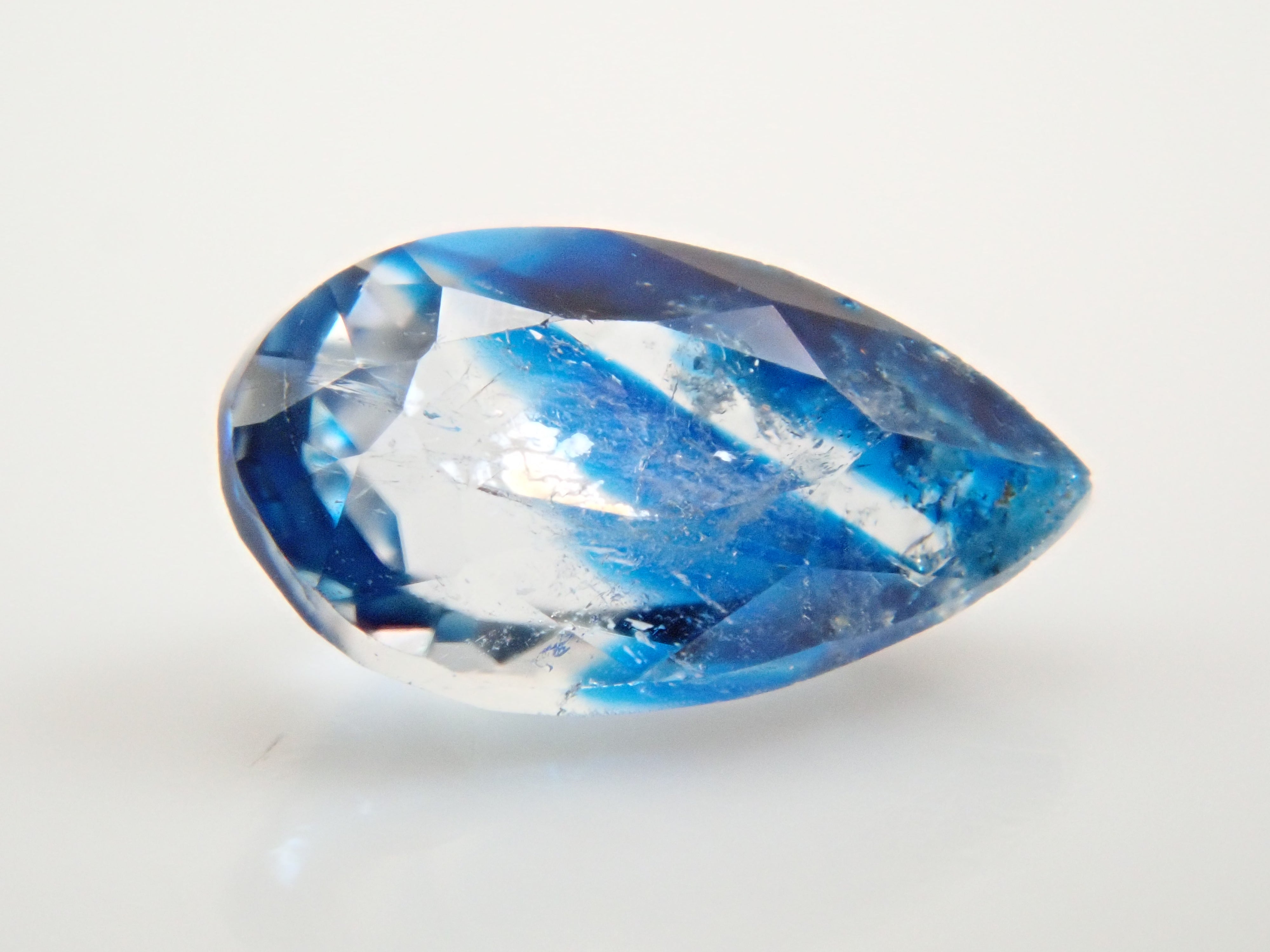 青色・ブルー系の宝石 - 通販｜宝石鑑定士が運営【カラッツSTORE】