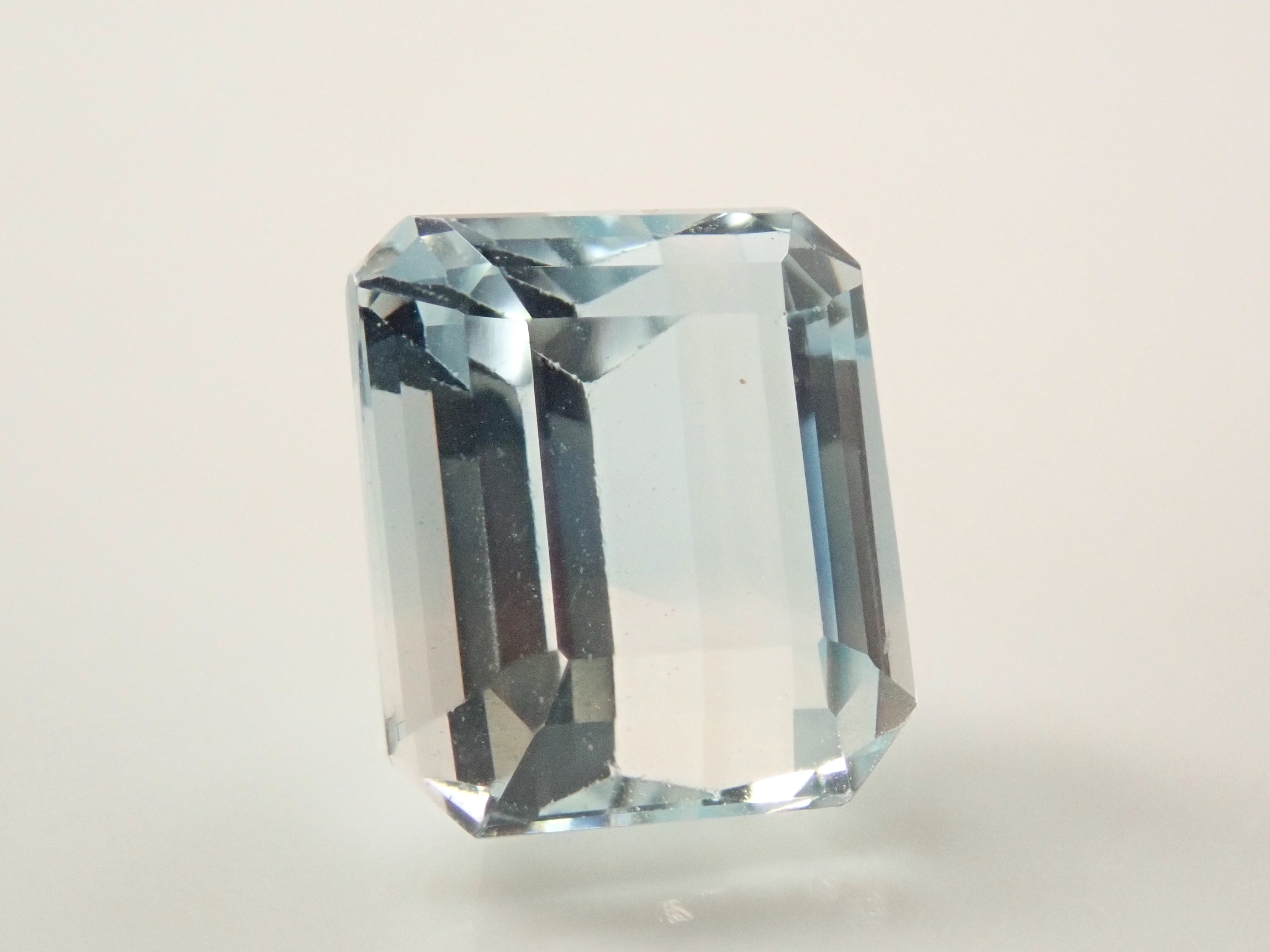 【1/14 22時販売】ブラジル産バイカラートパーズ（バイカラーブルートパーズ） 2.884ctルース（無処理）