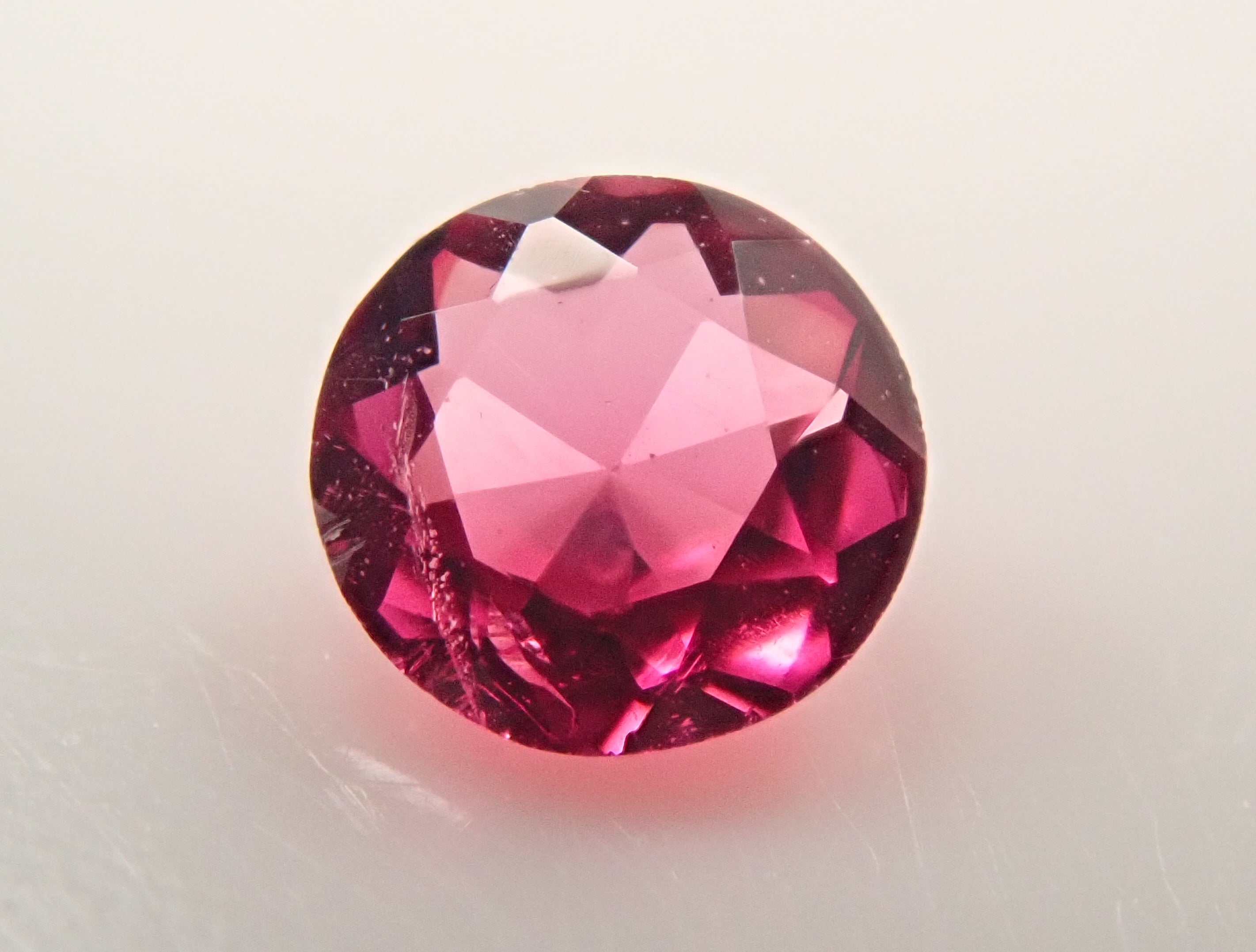 【抽選販売0117_05】アメリカ産ノンオイルレッドベリル 2.6mm/0.050ctルース GIA