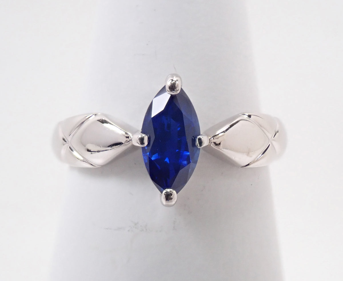 Pt900 ロイヤルブルーサファイア 0.84ct リング鑑別書