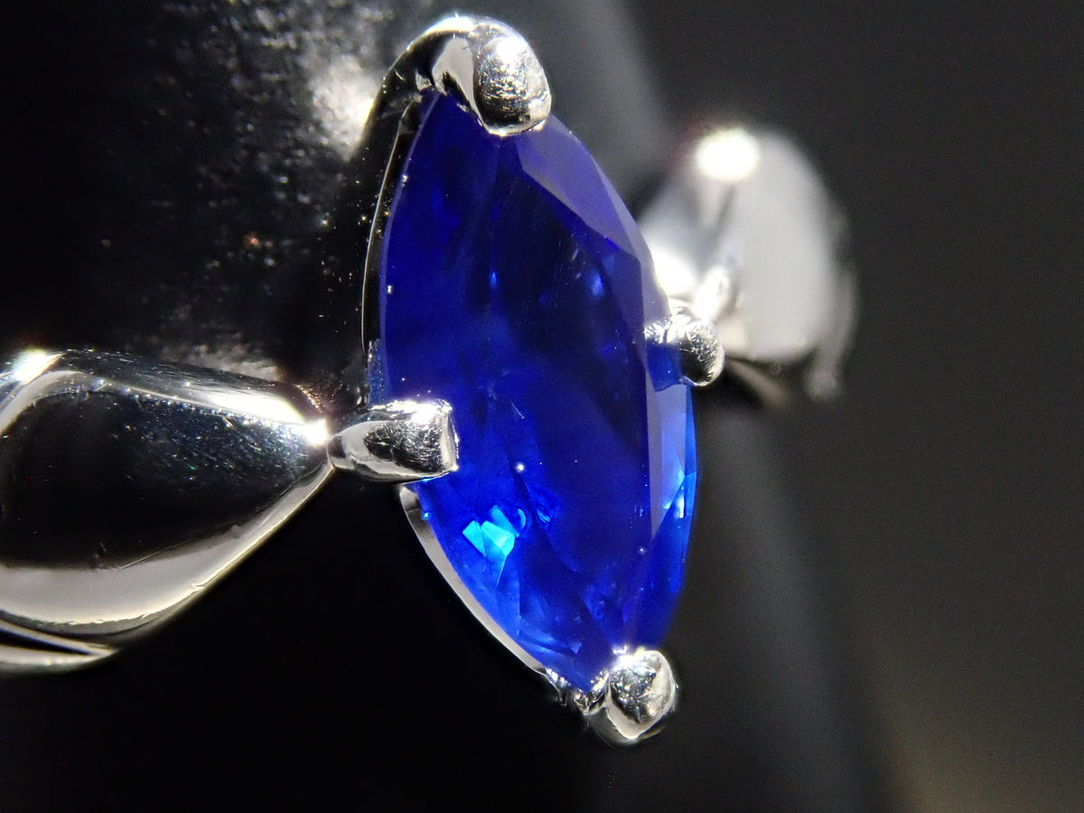 Pt900 ロイヤルブルーサファイア 0.84ct リング鑑別書