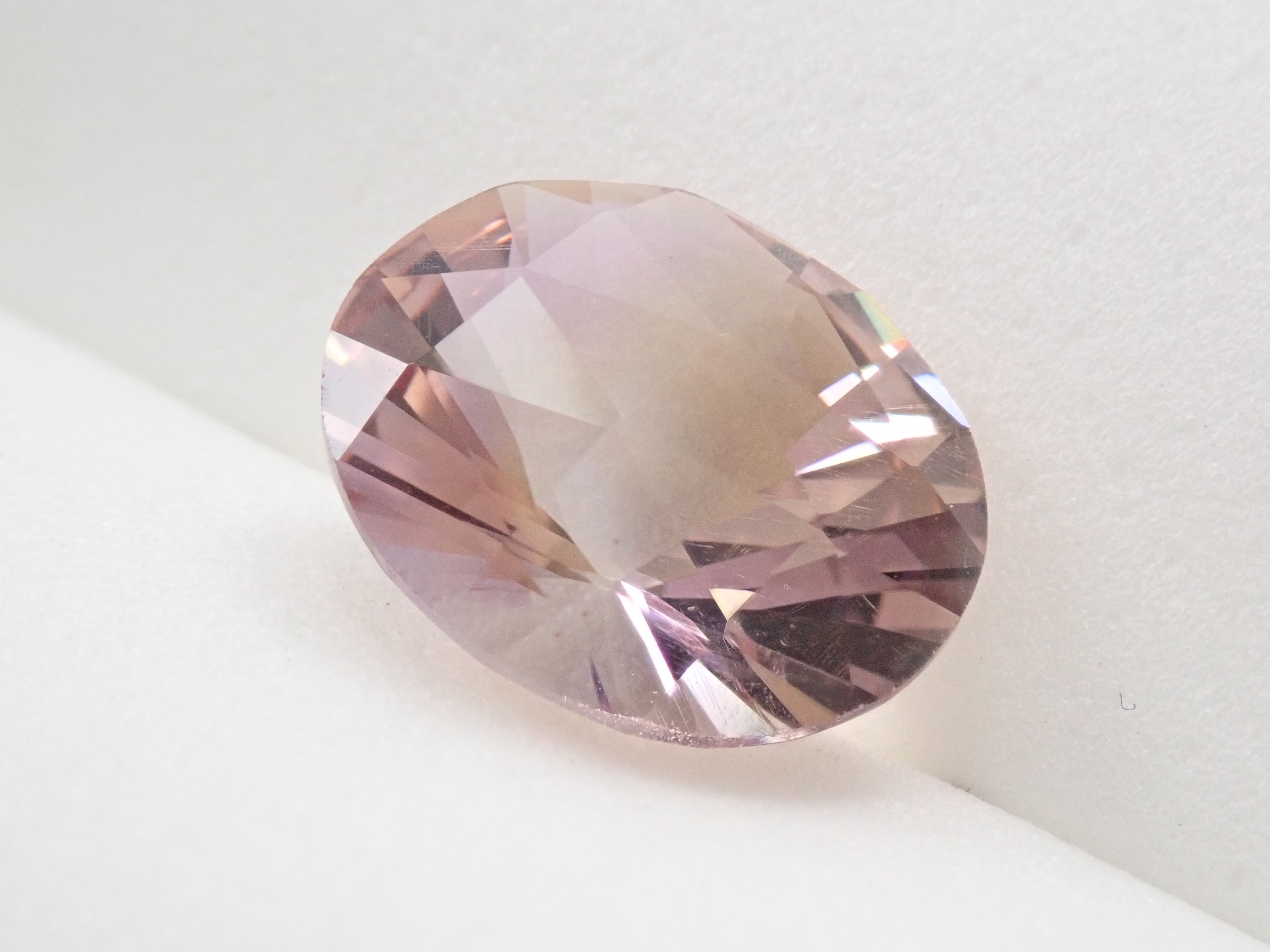 【12546025更新】ミャンマー産スターペリドット 5.973ctルース