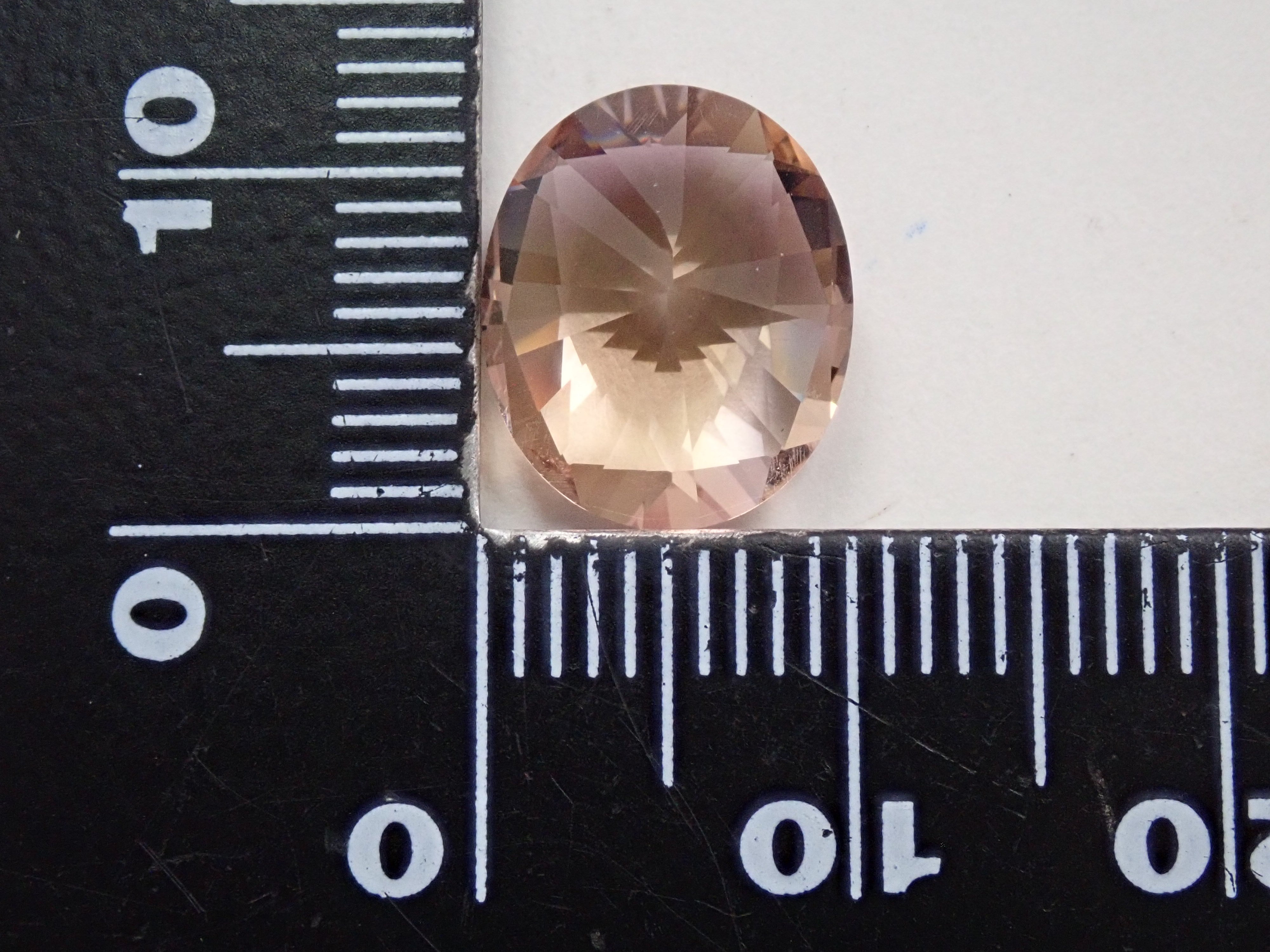 【12546025更新】ミャンマー産スターペリドット 5.973ctルース