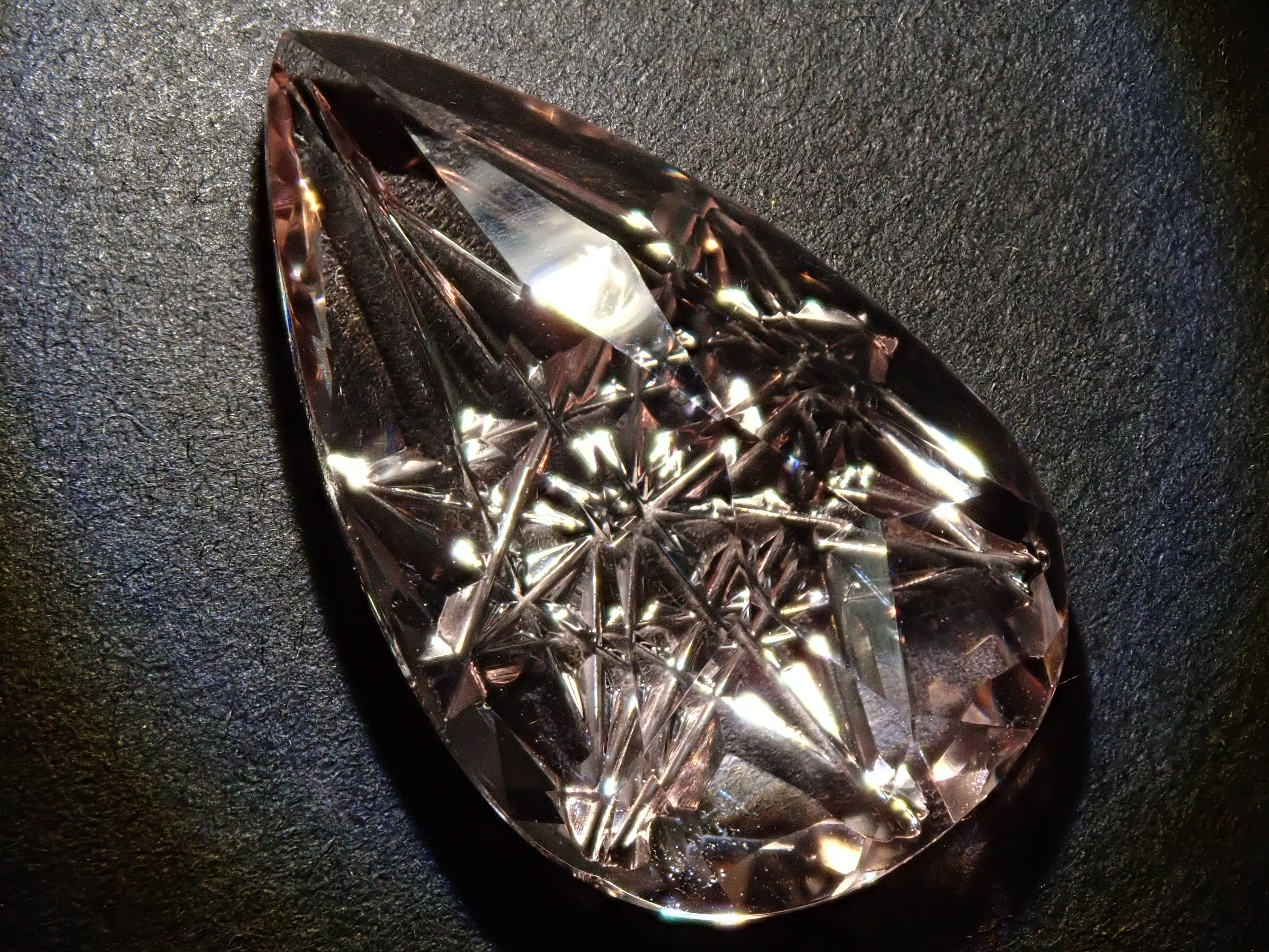 【甲州貴石切子】モルガナイト 14.931ct《コラボ》ルース ワッペン付