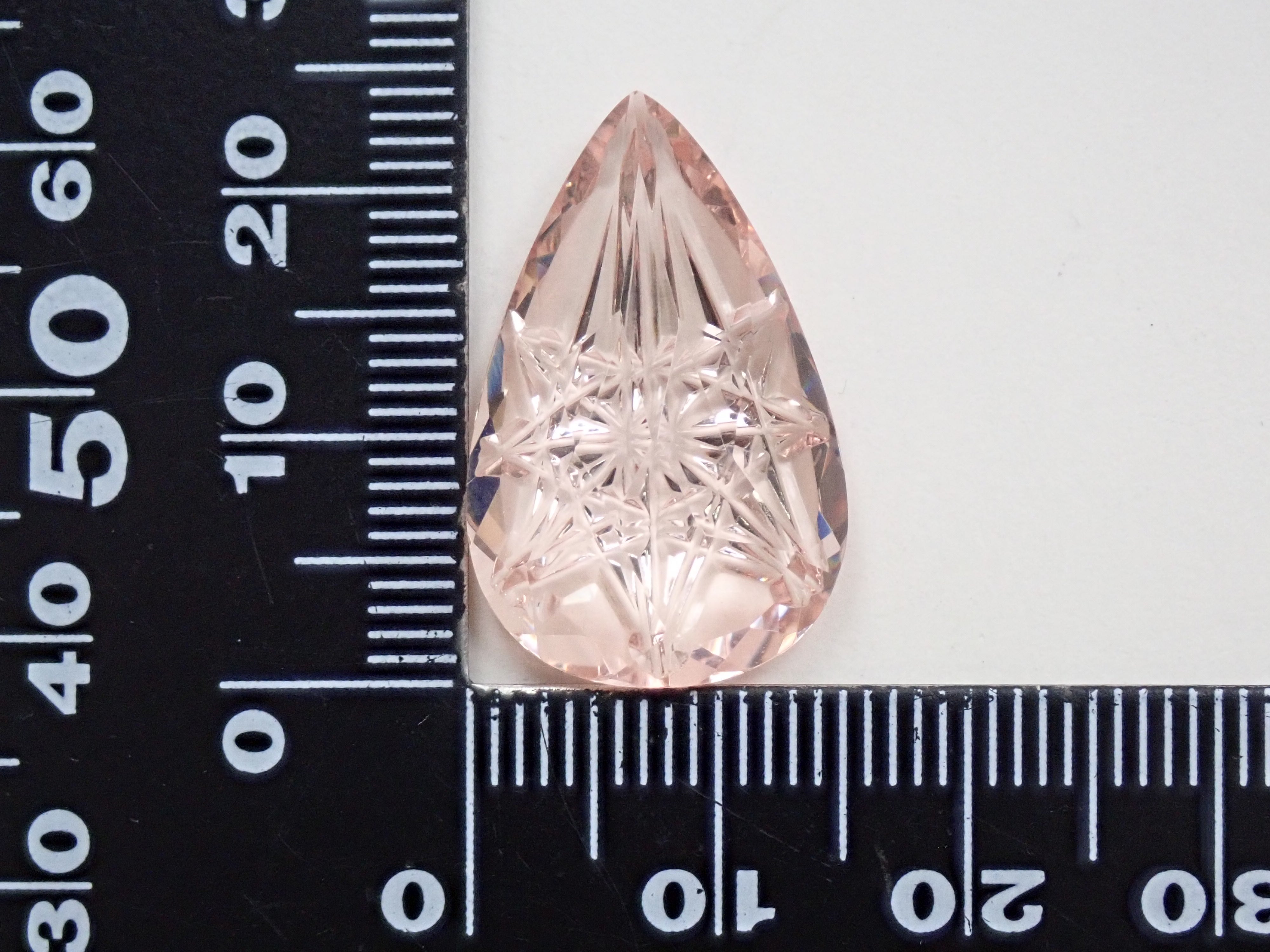 【甲州貴石切子】モルガナイト 14.931ct《コラボ》ルース ワッペン付