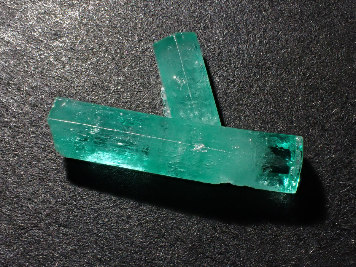 コロンビア産エメラルド 1.645ct原石
