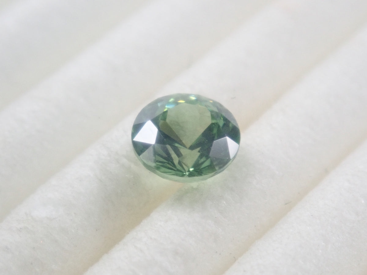 【9/26 22時販売】スリランカ産グリーンジルコン 4.5mm/0.474ctルース