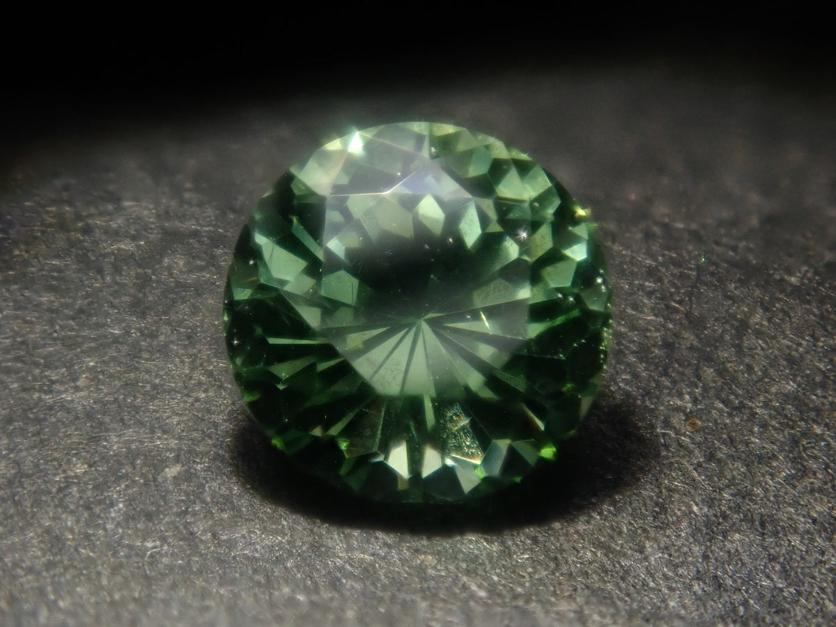【9/26 22時販売】スリランカ産グリーンジルコン 4.5mm/0.474ctルース