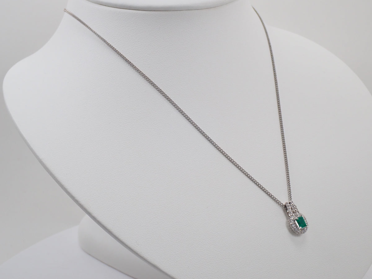 【9/24 22時販売】【カラフリ】Pt900 エメラルド 0.40ct ダイヤモンド0.33ctペンダントトップ（ネックレストップ）鑑別書