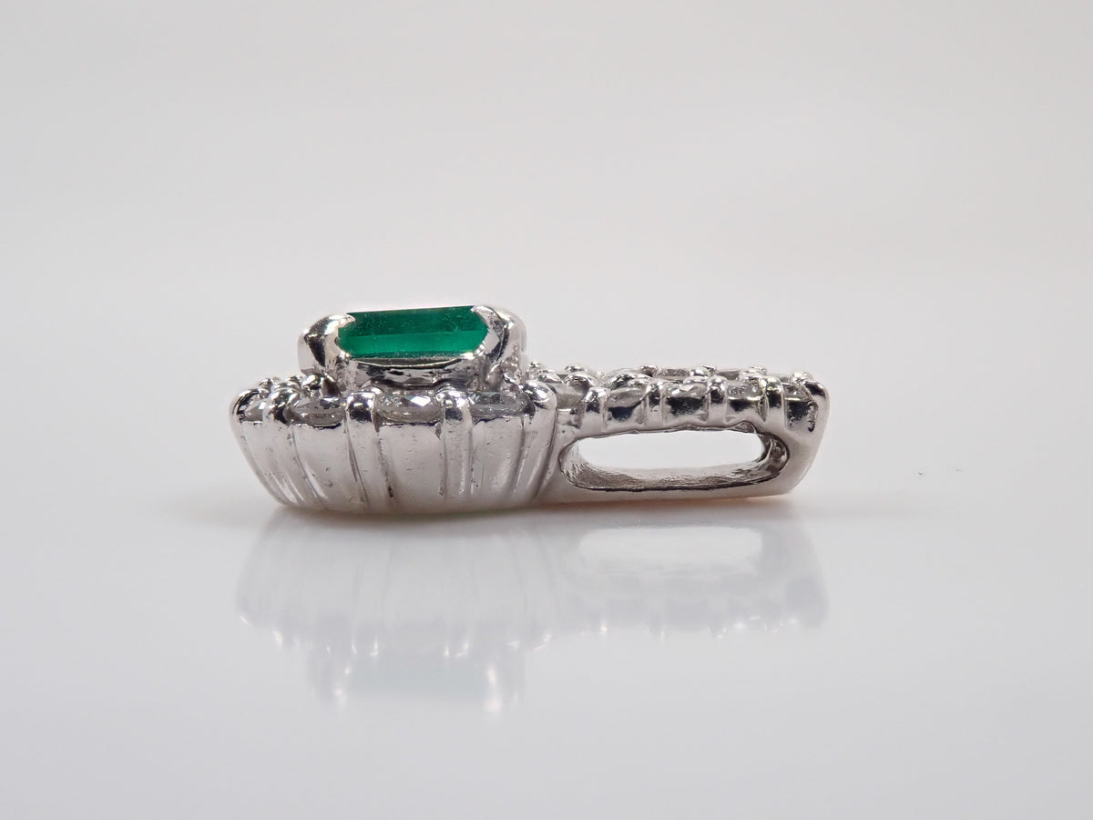 【9/24 22時販売】【カラフリ】Pt900 エメラルド 0.40ct ダイヤモンド0.33ctペンダントトップ（ネックレストップ）鑑別書