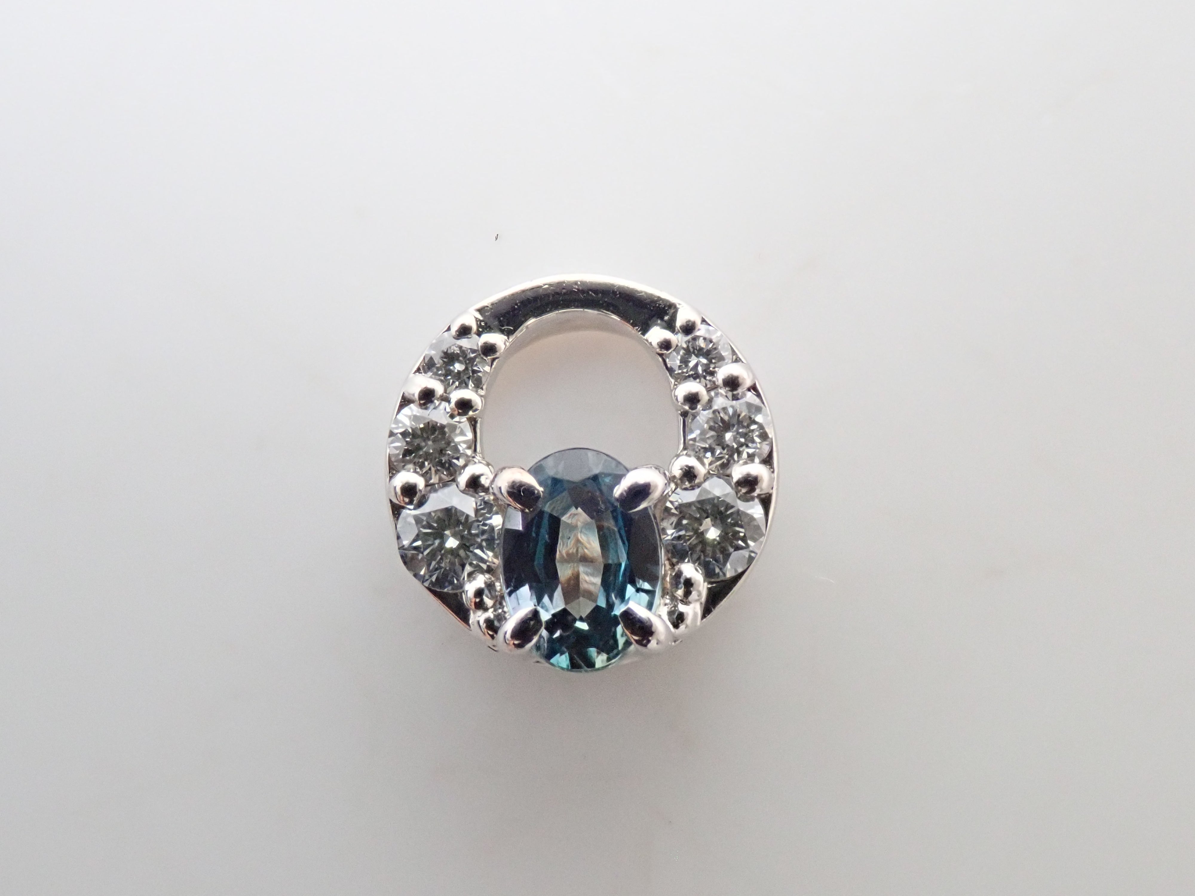 Pt900 アレキサンドライト0.15ct・ダイヤモンド0.08ctペンダントトップ