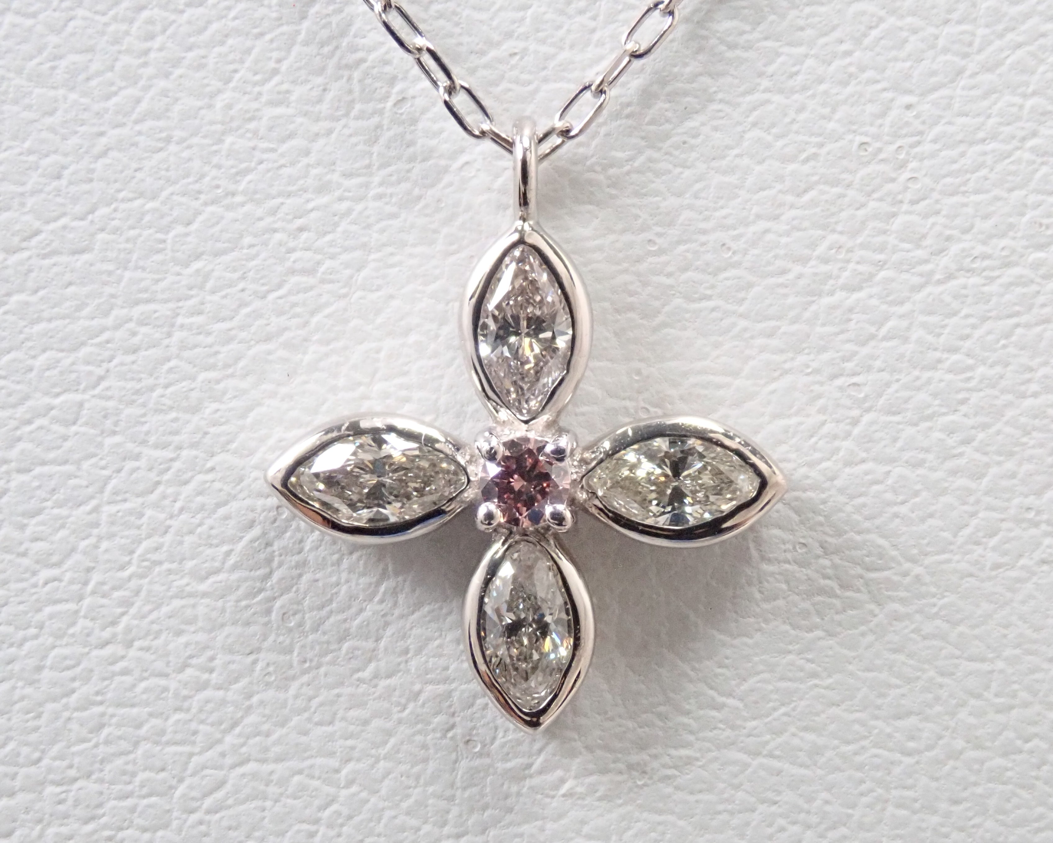 Pt850 ピンクダイヤモンド　ダイヤ　ネックレストップ Pt900/Pt850 Pink Diamond 0.03ct & Diamond 0.30ct Pendant (Necklace
