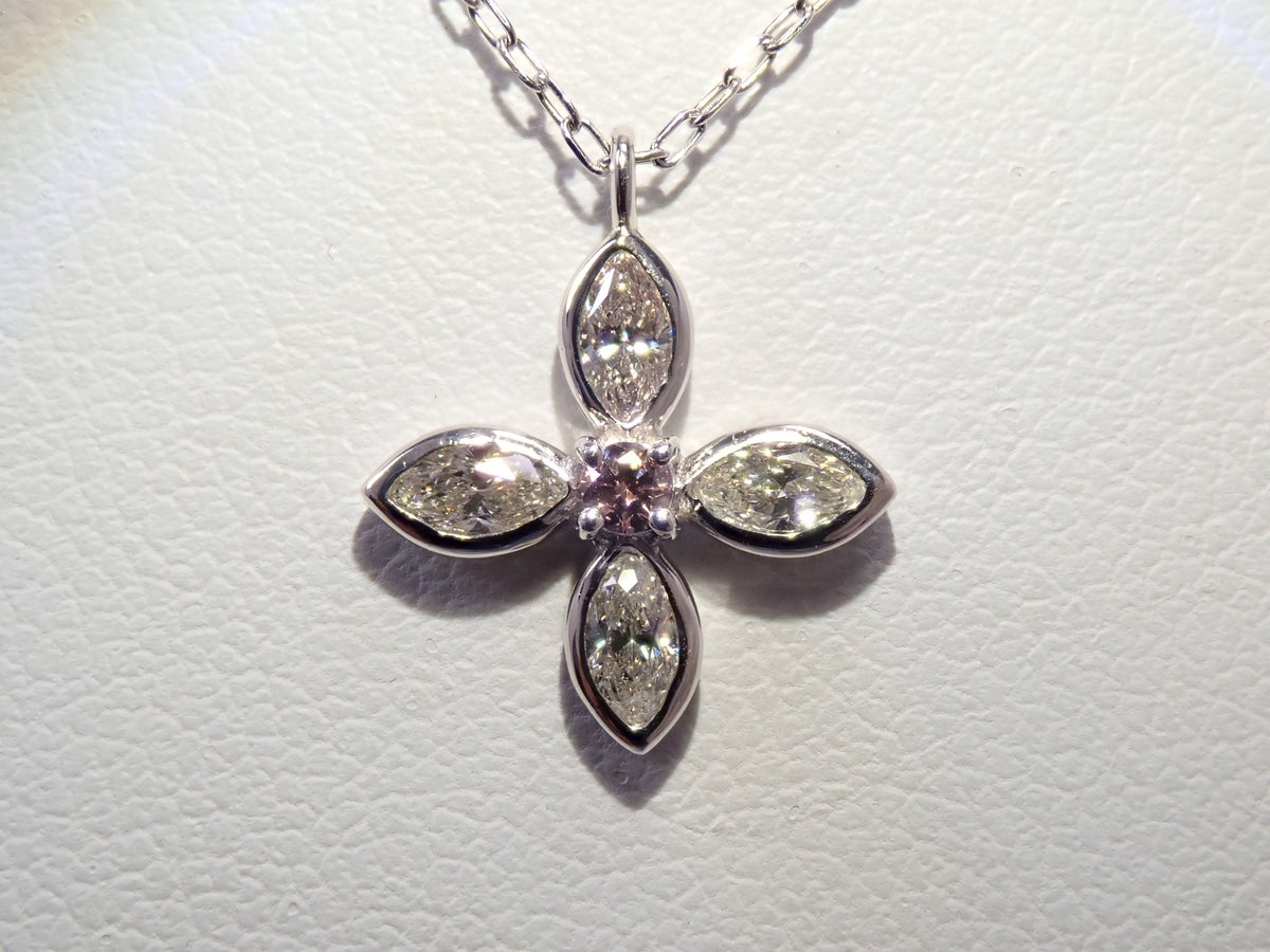 【9/24 22時販売】【カラフリ】Pt900/Pt850 ピンクダイヤモンド 0.03ct・ダイヤモンド0.30ctペンダント（ネックレス）ミニ鑑別カード
