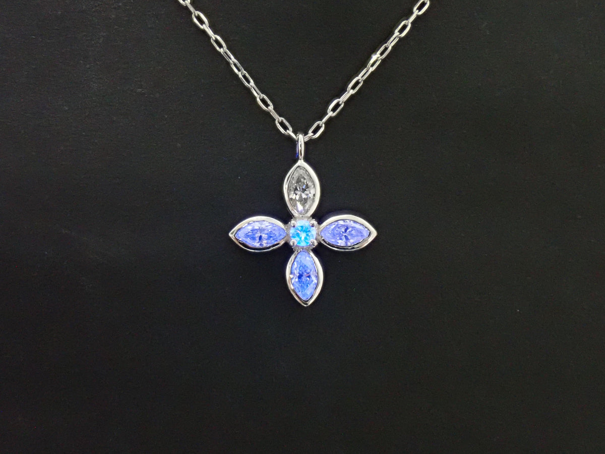 【9/24 22時販売】【カラフリ】Pt900/Pt850 ピンクダイヤモンド 0.03ct・ダイヤモンド0.30ctペンダント（ネックレス）ミニ鑑別カード