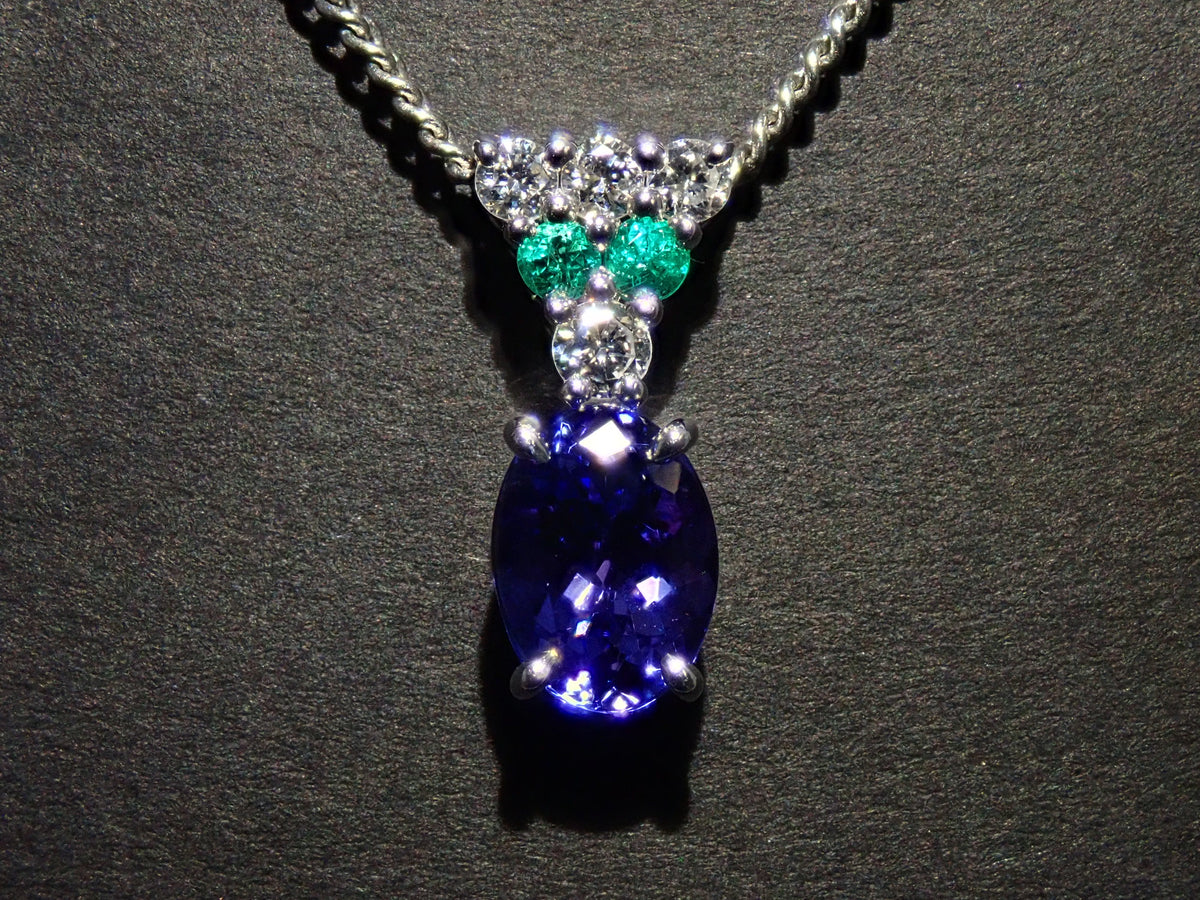 【9/18 22時販売】【カラフリ】Pt900 タンザナイト0.99ct・ダイヤモンド・エメラルド ペンダントトップ鑑別書