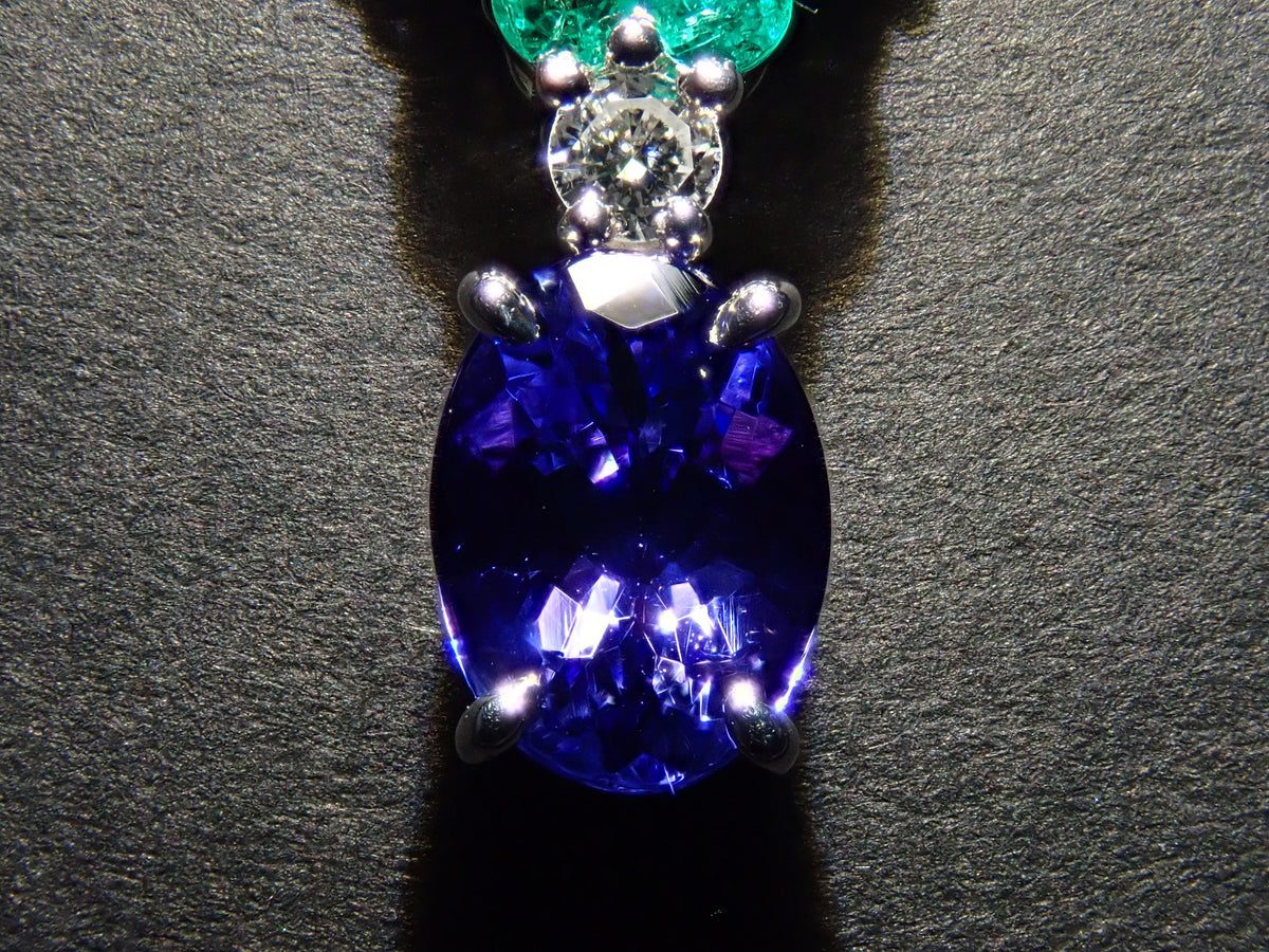 【9/18 22時販売】【カラフリ】Pt900 タンザナイト0.99ct・ダイヤモンド・エメラルド ペンダントトップ鑑別書