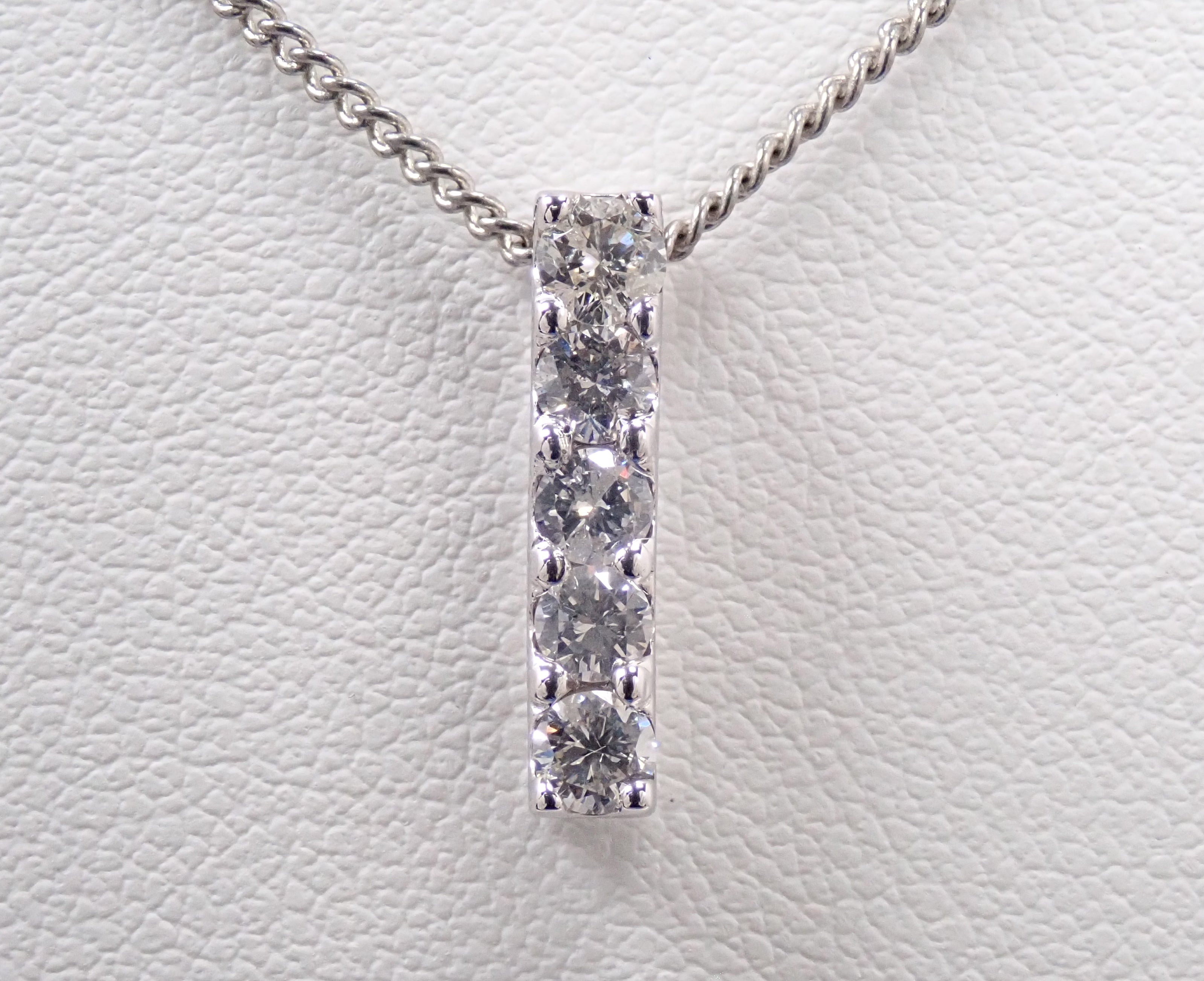ペンダントトップ ダイヤモンド　k18wg K18WG ダイヤモンド 0.5ct ペンダントトップ（ネックレストップ）鑑別書