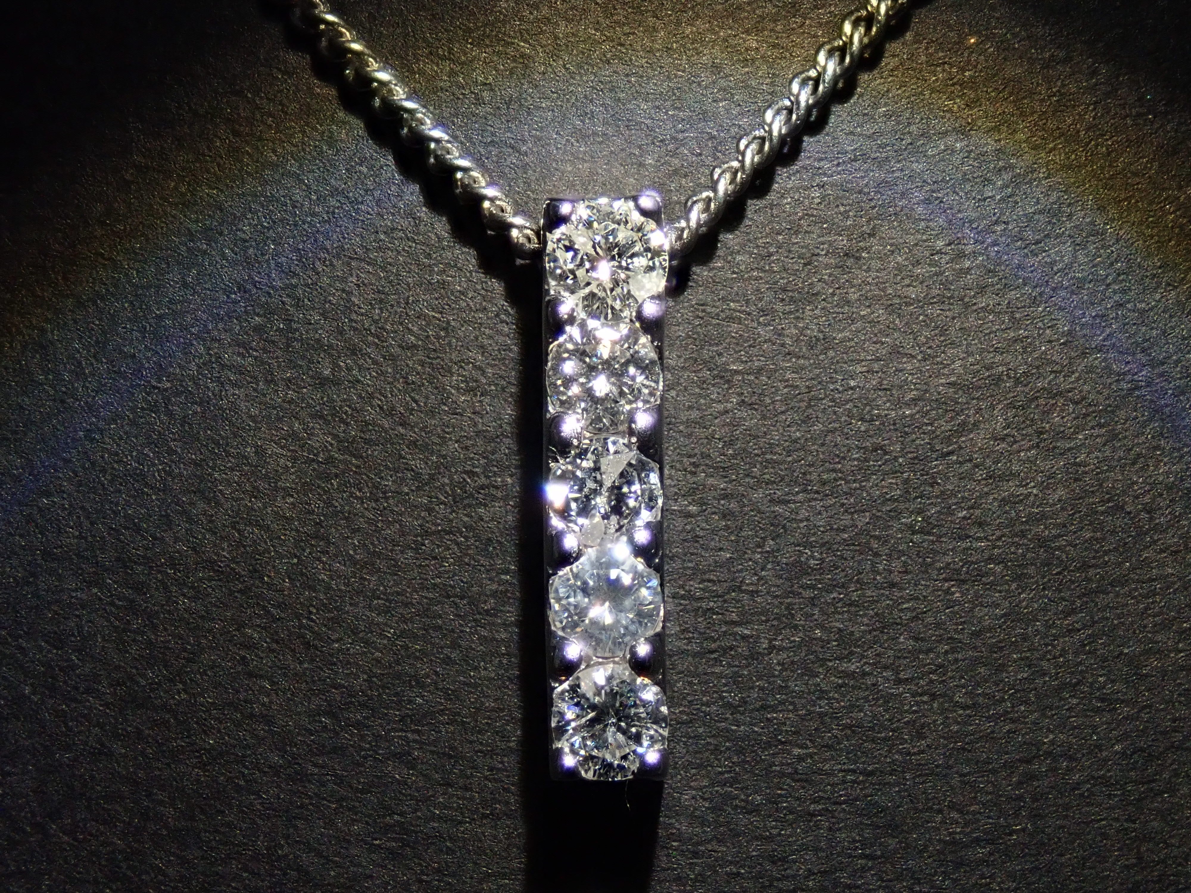 ペンダントトップ ダイヤモンド　k18wg K18WG ダイヤモンド 0.5ct ペンダントトップ（ネックレストップ）鑑別書