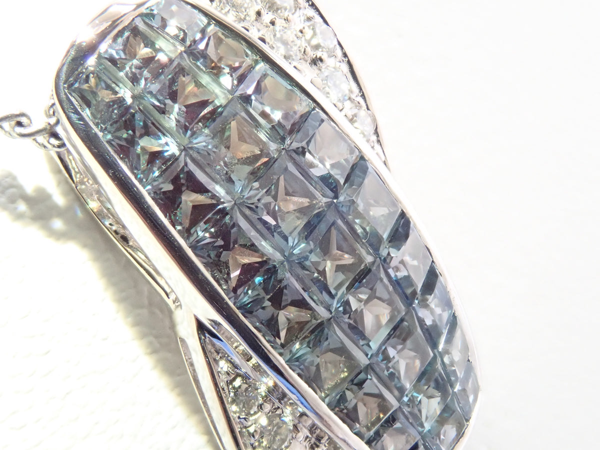 【9/28 22時販売】【カラフリ】K18WG クレサンベール 合成アレキサンドライト3ct プリンセスカット・ダイヤモンド0.12ct ペンダントトップ 鑑別書