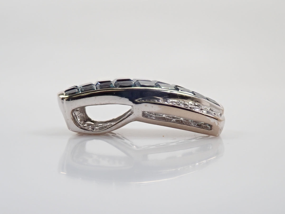 【9/28 22時販売】【カラフリ】K18WG クレサンベール 合成アレキサンドライト3ct プリンセスカット・ダイヤモンド0.12ct ペンダントトップ 鑑別書
