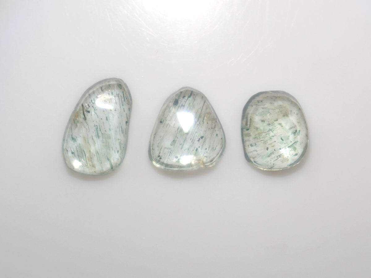 【9/20 22時販売】《限定3石》ブラジル産モスグリーンベリルガチャ（平均0.8ct,ローズカット）《複数購入割引有》