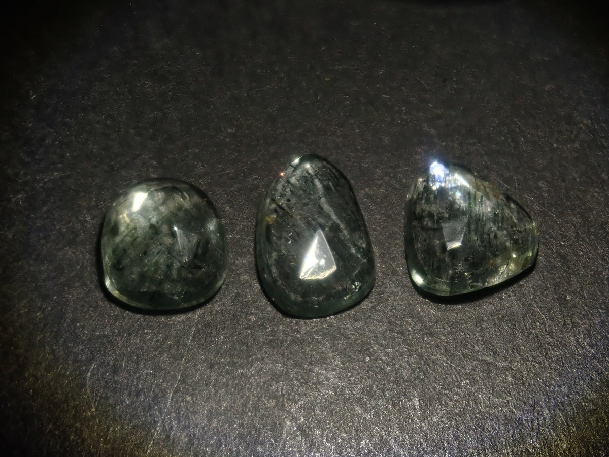 【9/20 22時販売】《限定3石》ブラジル産モスグリーンベリルガチャ（平均0.8ct,ローズカット）《複数購入割引有》
