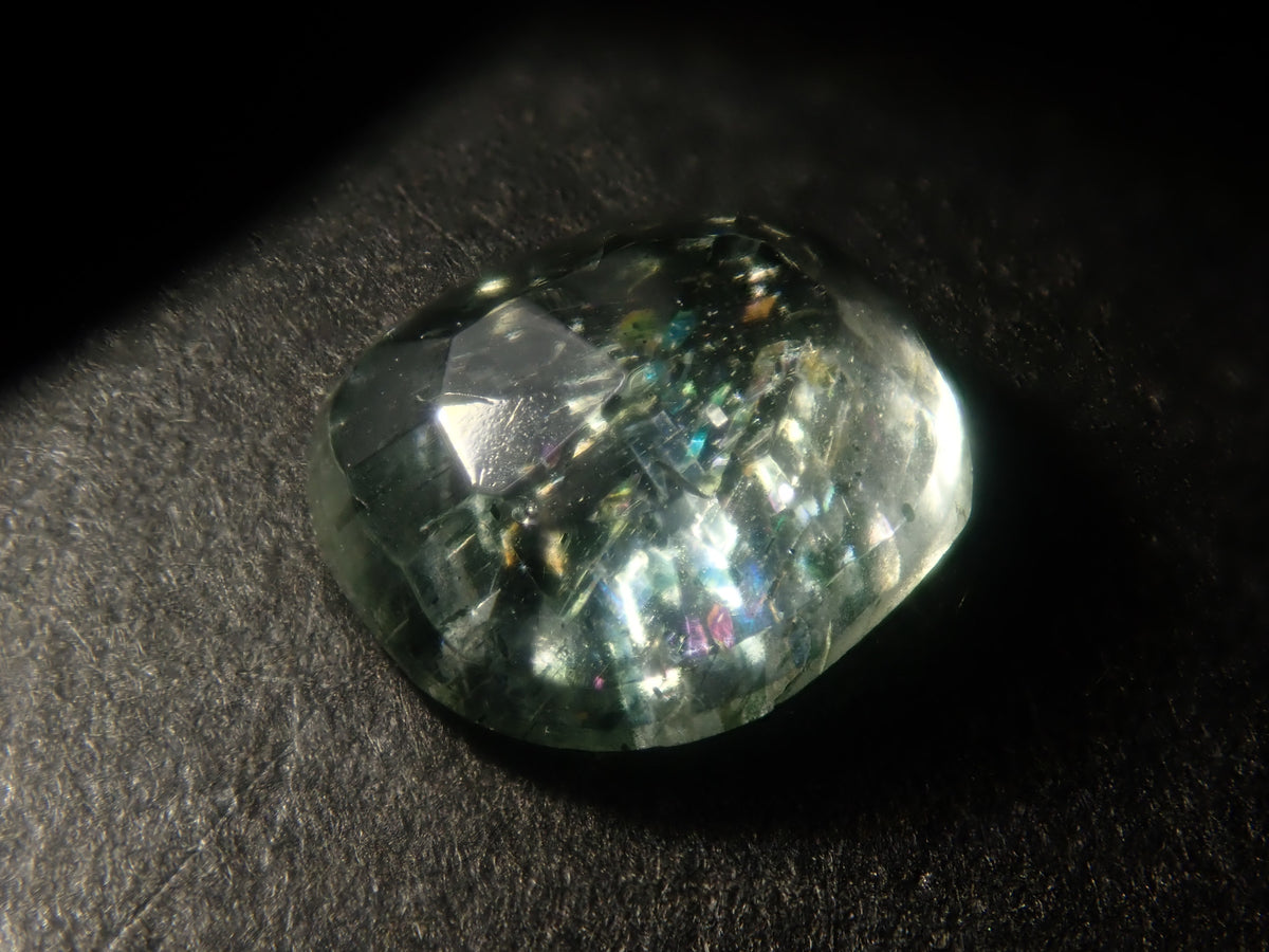 【9/20 22時販売】《限定3石》ブラジル産モスグリーンベリルガチャ（平均0.8ct,ローズカット）《複数購入割引有》