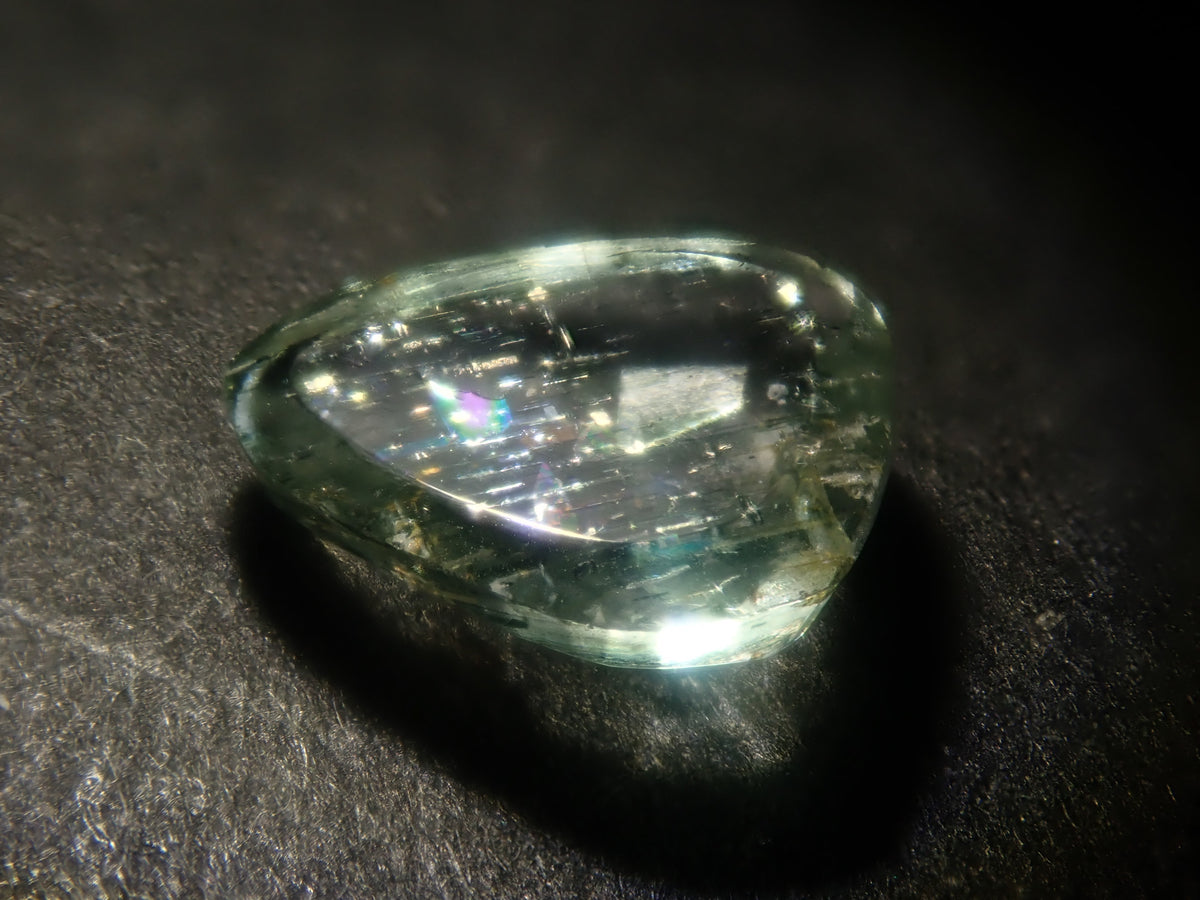 【9/20 22時販売】《限定3石》ブラジル産モスグリーンベリルガチャ（平均0.8ct,ローズカット）《複数購入割引有》