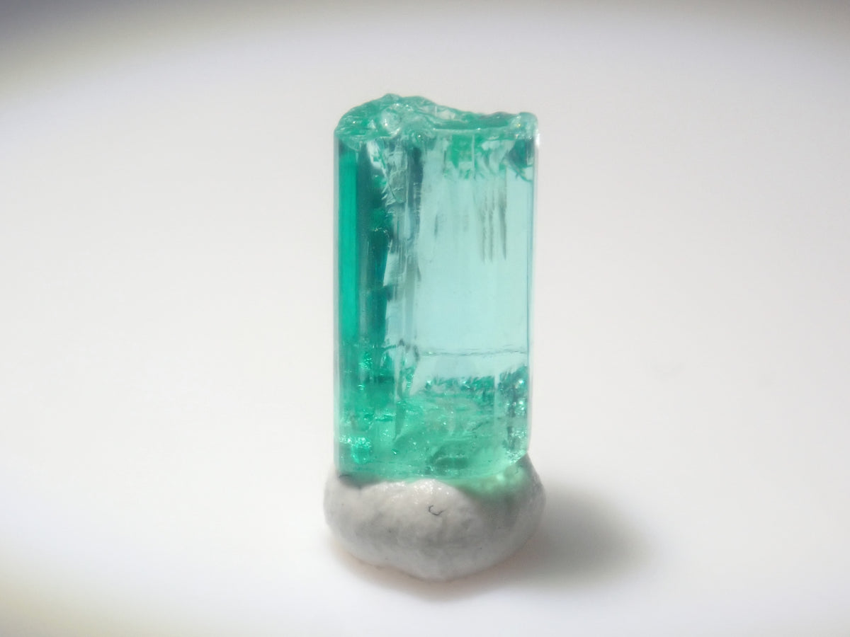 【9/23 22時販売】《限定6石》コロンビア産エメラルド原石（平均0.75ct）《複数購入割引有》