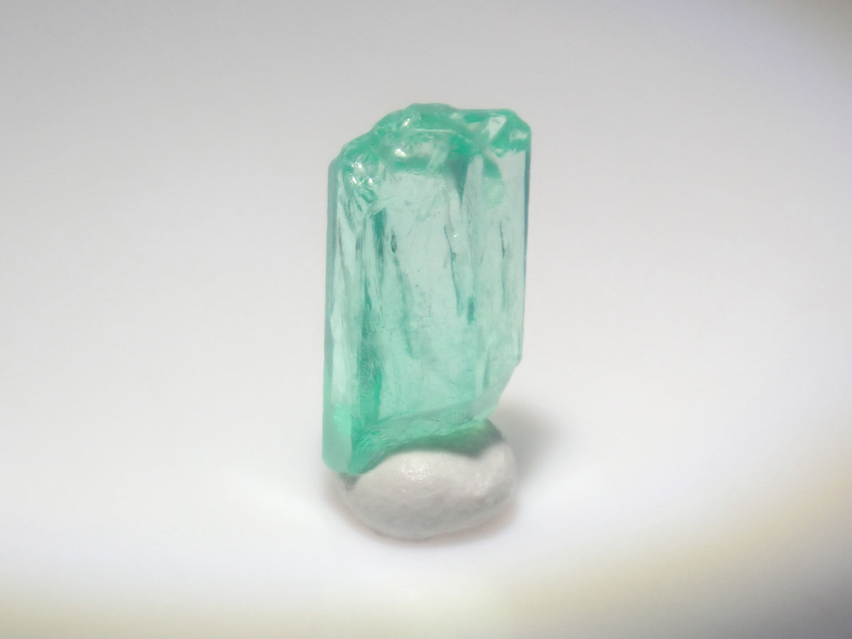 【9/23 22時販売】《限定6石》コロンビア産エメラルド原石（平均0.75ct）《複数購入割引有》