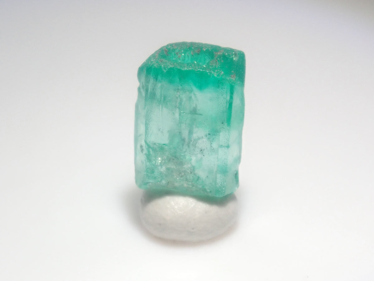 【9/23 22時販売】《限定6石》コロンビア産エメラルド原石（平均0.75ct）《複数購入割引有》