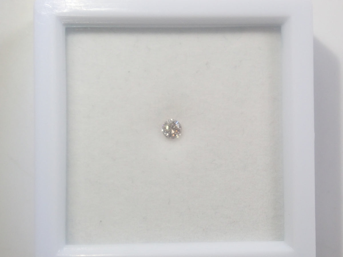 [On sale May 23rd at 10 PM] "Limited 9 Stones - Shinjuku Pop-Up Celebration" All stones with Central Gem Laboratory sorting (3.0-3.5mm, VS-SI clarity) "Multiple purchase discount available"