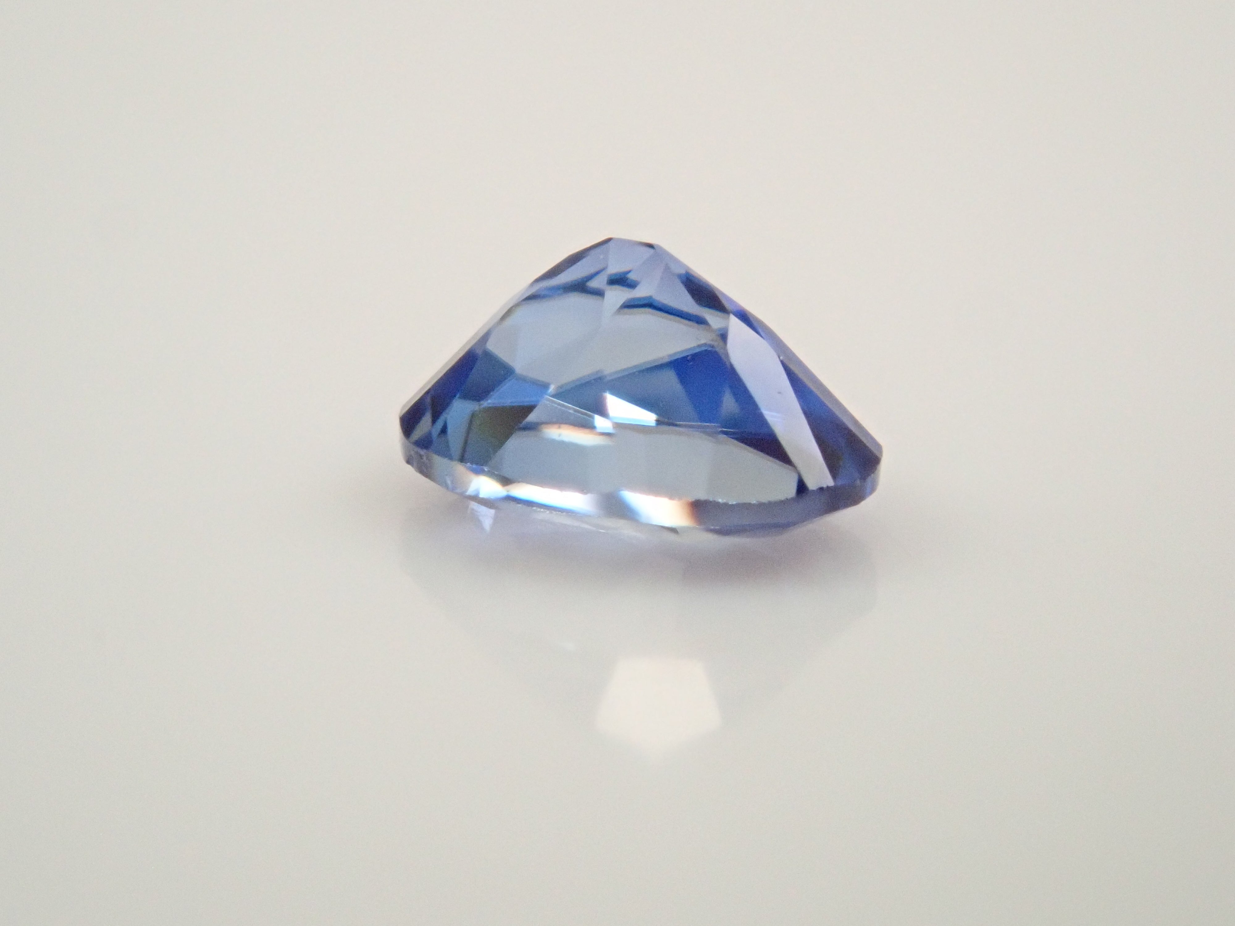 【12558080掲載】ベニトアイト 0.188ctルース