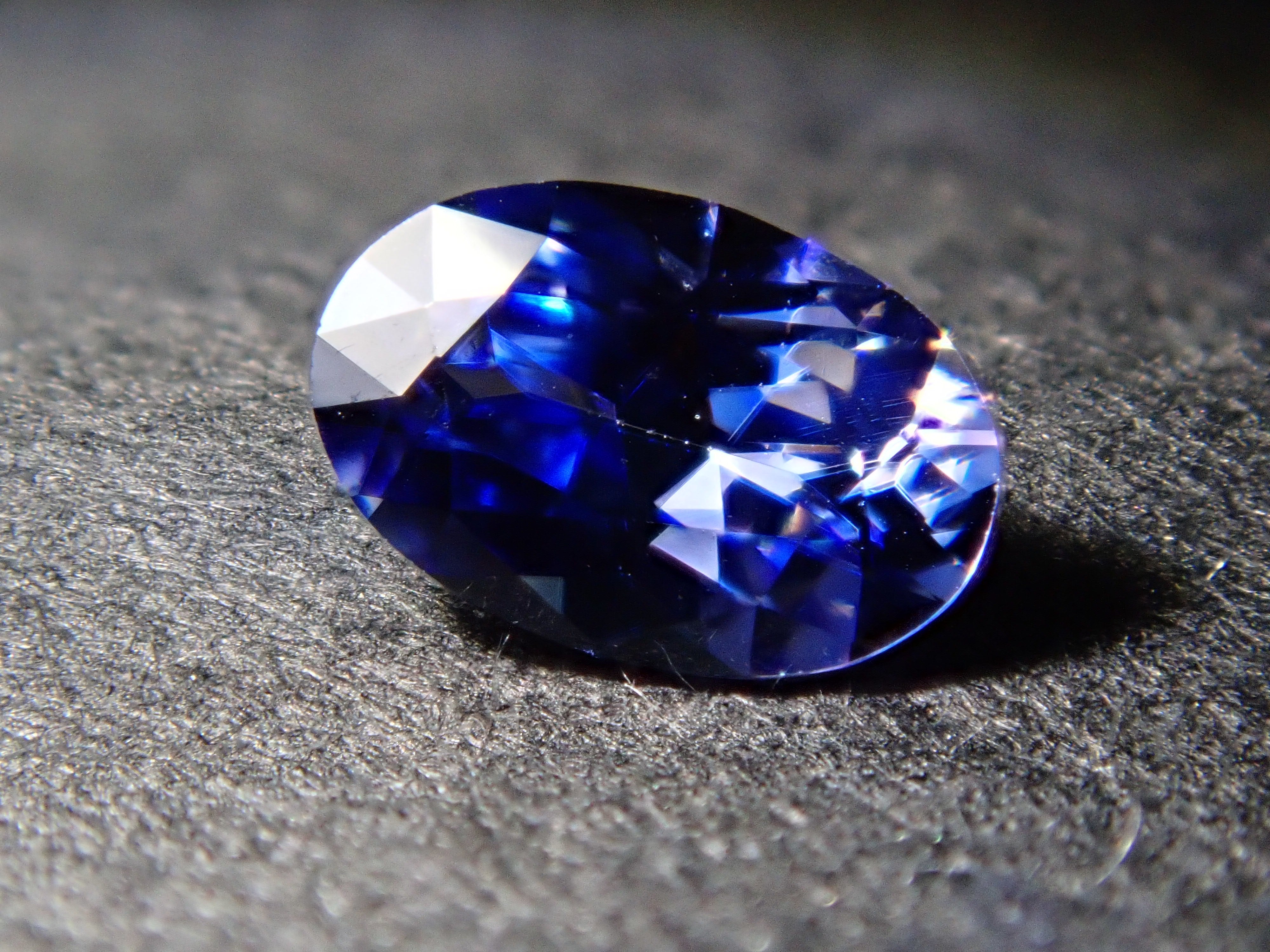 【12558089掲載】ベニトアイト 0.257ctルース