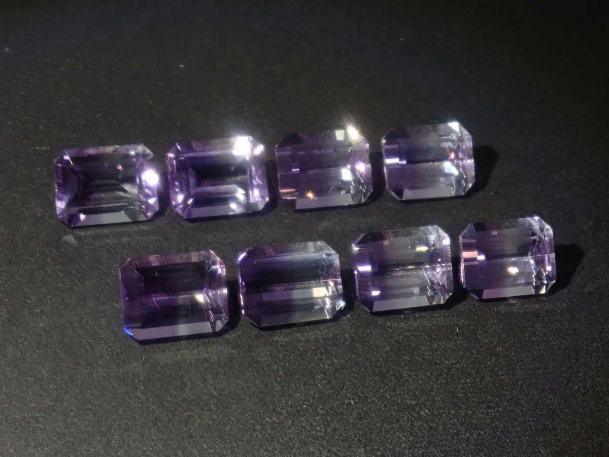 【10/2 22時販売】《限定8石》ブラジル産バイカラーアメジストガチャ1石ルース（約9×7mm）《複数購入割引有》